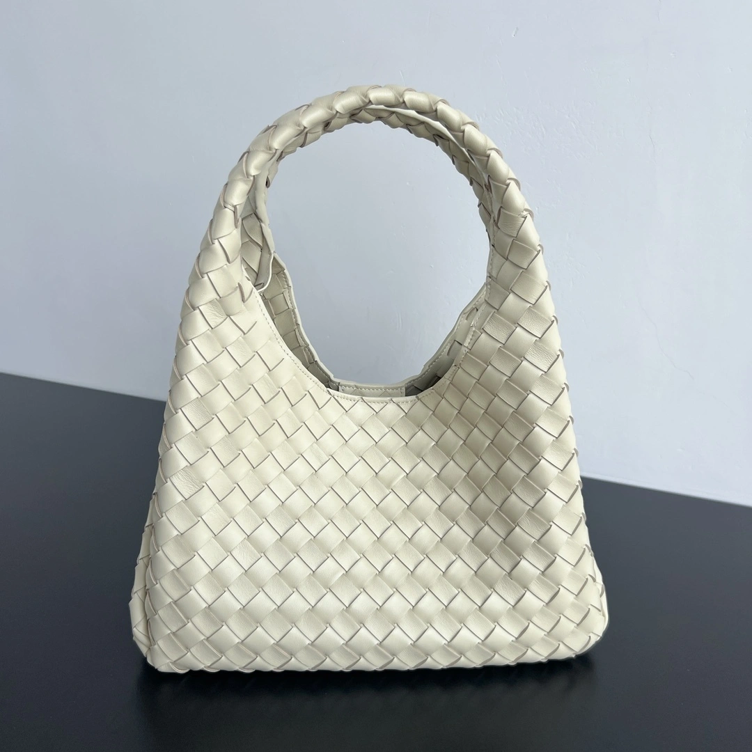 MOMO-- V595t1 844249V4SC09195 high quality version Campana sheepskin item:E-B063J1862