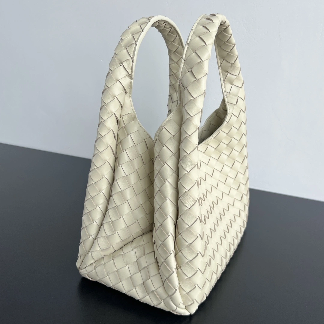 MOMO-- V595t1 844249V4SC09195 high quality version Campana sheepskin item:E-B063J1862