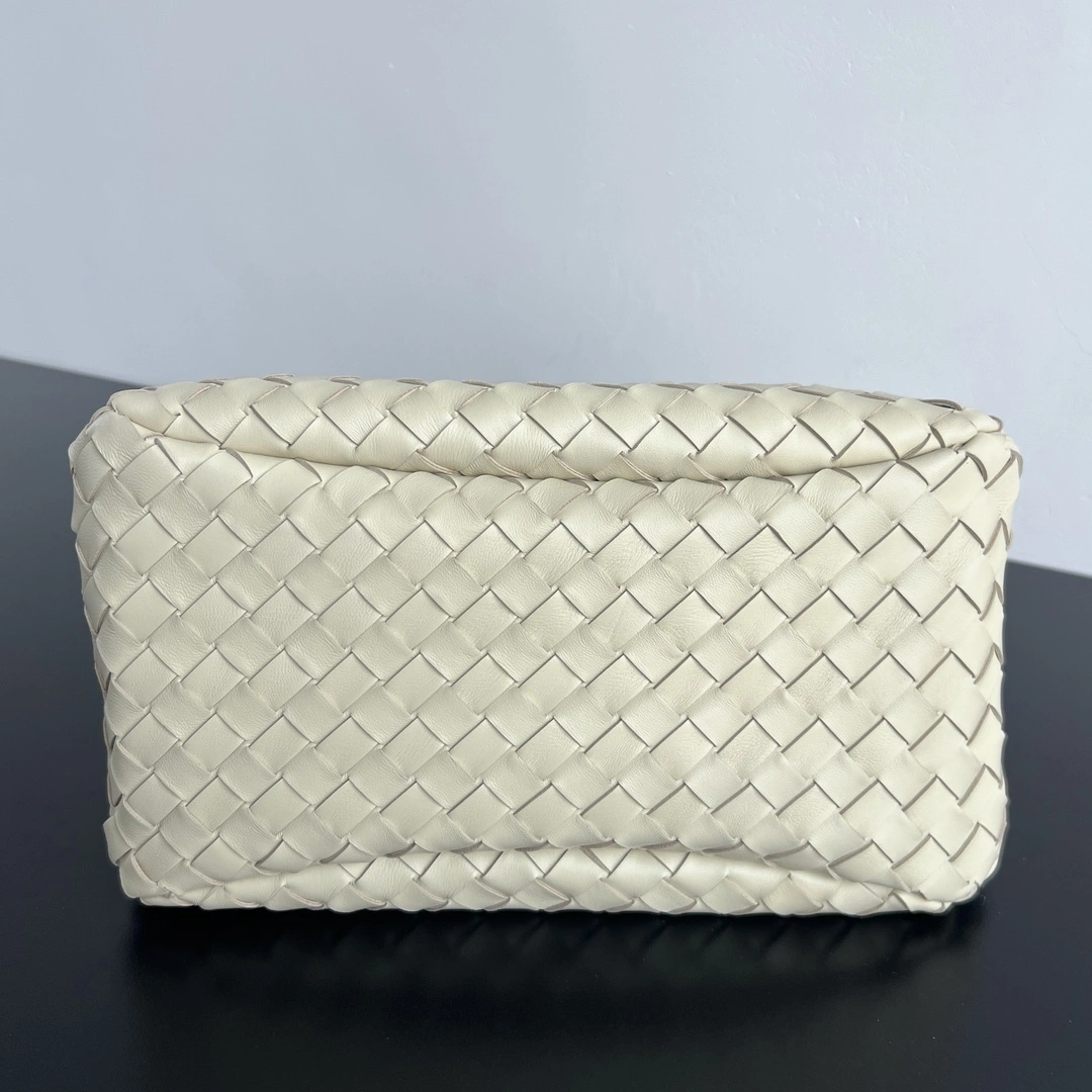 MOMO-- V595t1 844249V4SC09195 high quality version Campana sheepskin item:E-B063J1862