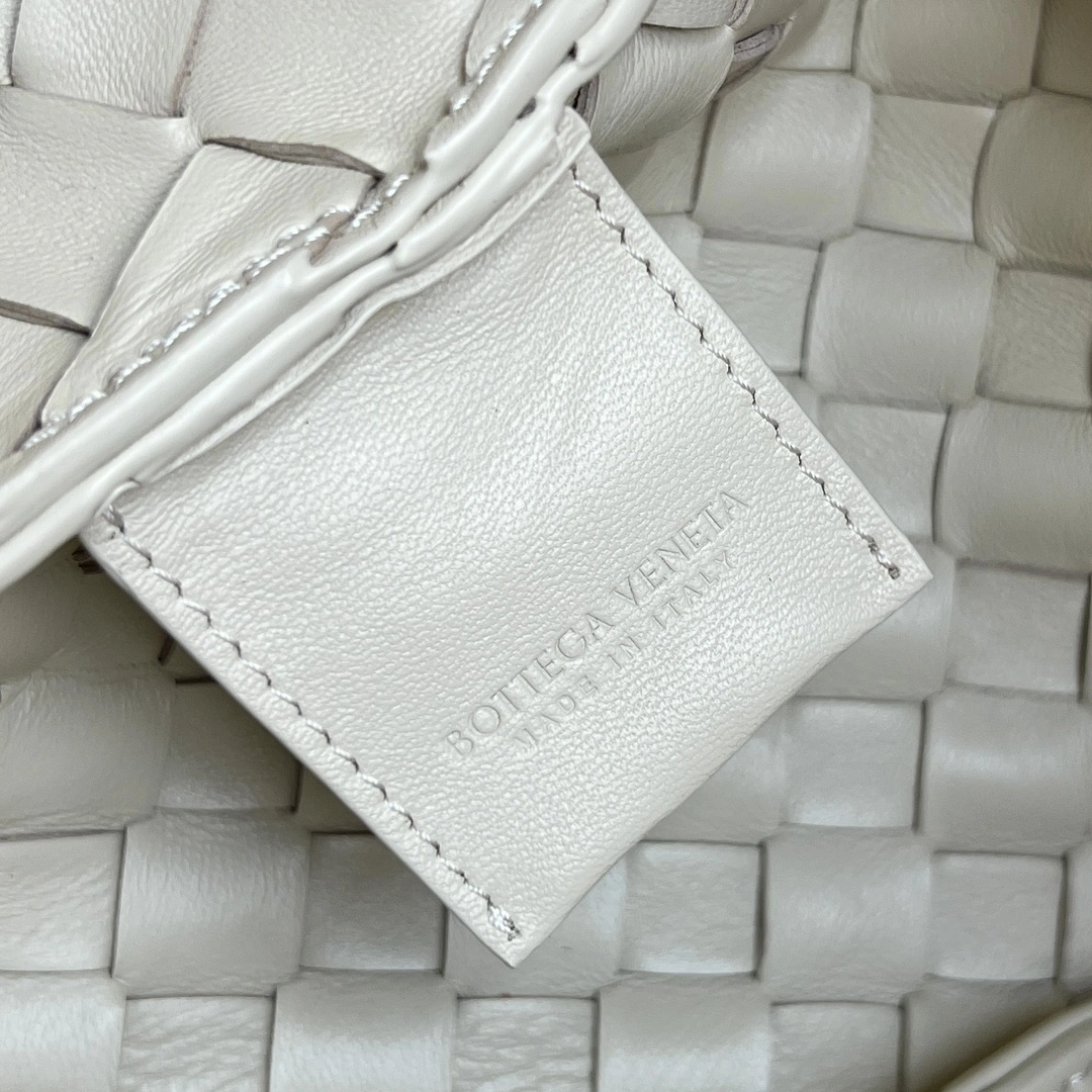 MOMO-- V595t1 844249V4SC09195 high quality version Campana sheepskin item:E-B063J1862