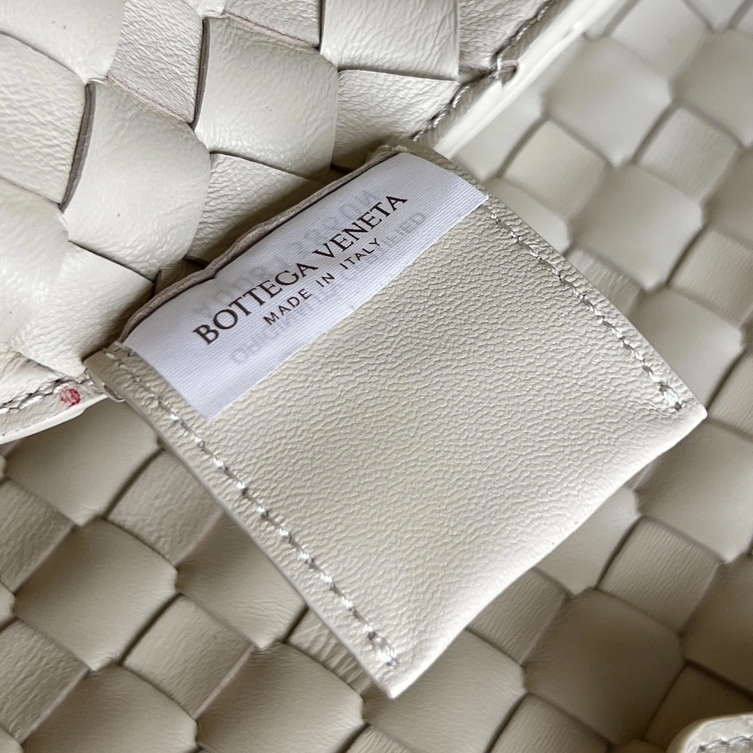 MOMO-- V595t1 844249V4SC09195 high quality version Campana sheepskin item:E-B063J1862