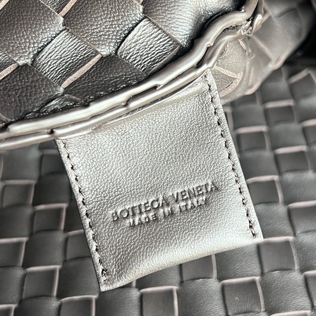 MOMO-- V595t1 844250V4SC02190 high quality version Campana sheepskin item:E-B063J1860
