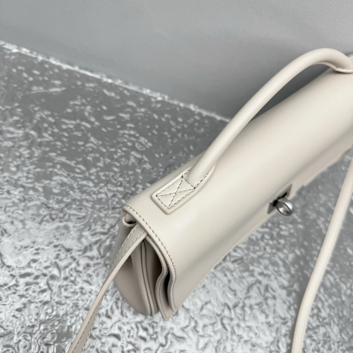 MOMO- 218593i161 8349432ABAW2910 high quality version Bel Air Clutch item:E-B664G1718