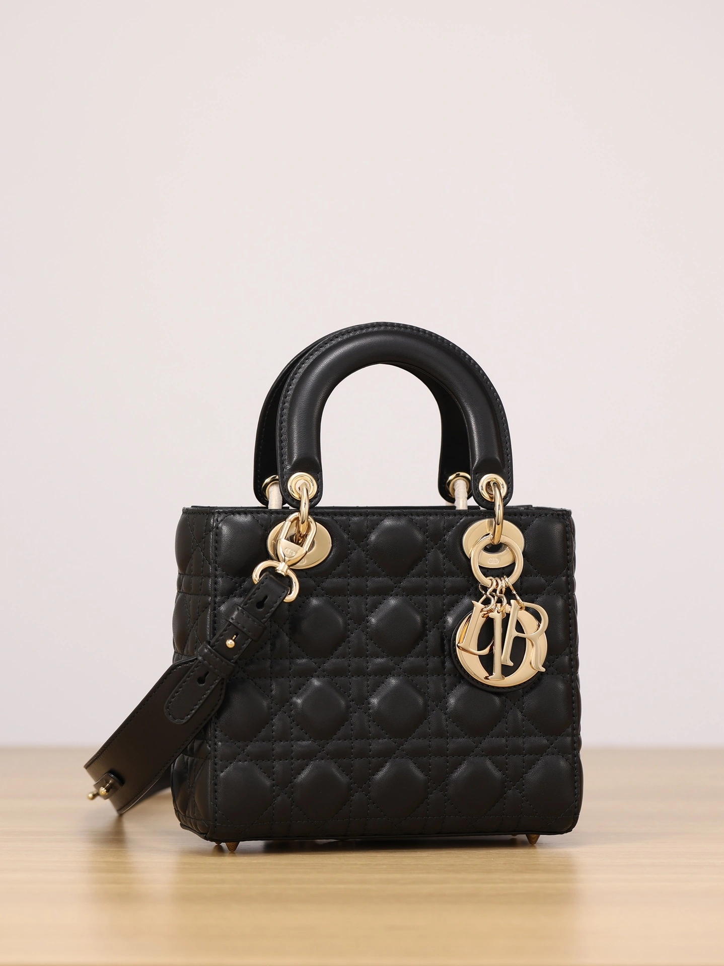 MOMO-- 4ior M0538ONJF_M900 high quality version Lady My ABC sheepskin item:D-B482J3011