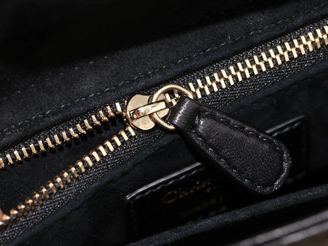 MOMO-- 4ior M0538ONJF_M900 high quality version Lady My ABC sheepskin item:D-B482J3011