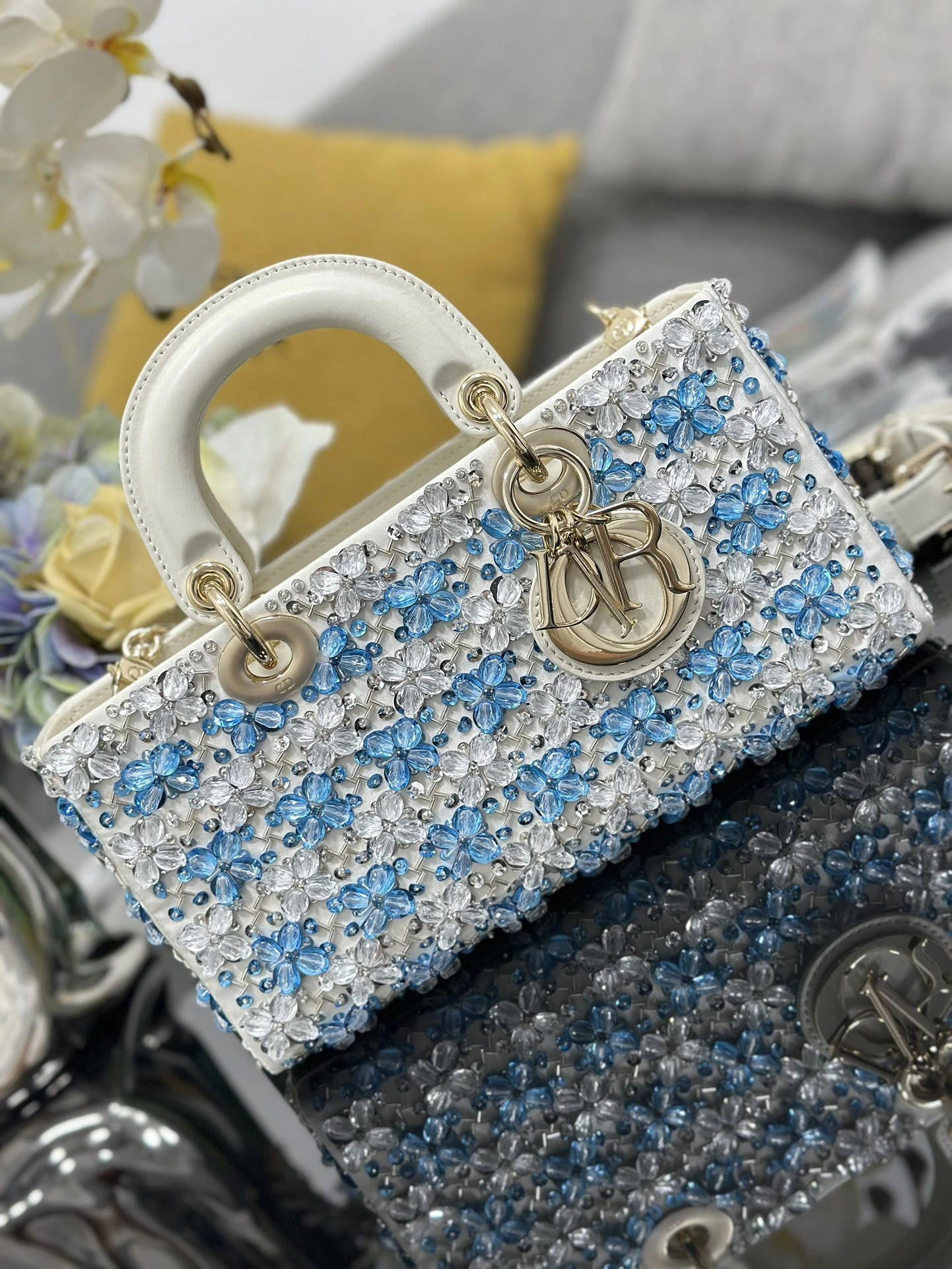 MOMO--4ior M0540OIMM-M49E high quality version Lady D-Joy embroidery item:F-B813A2307