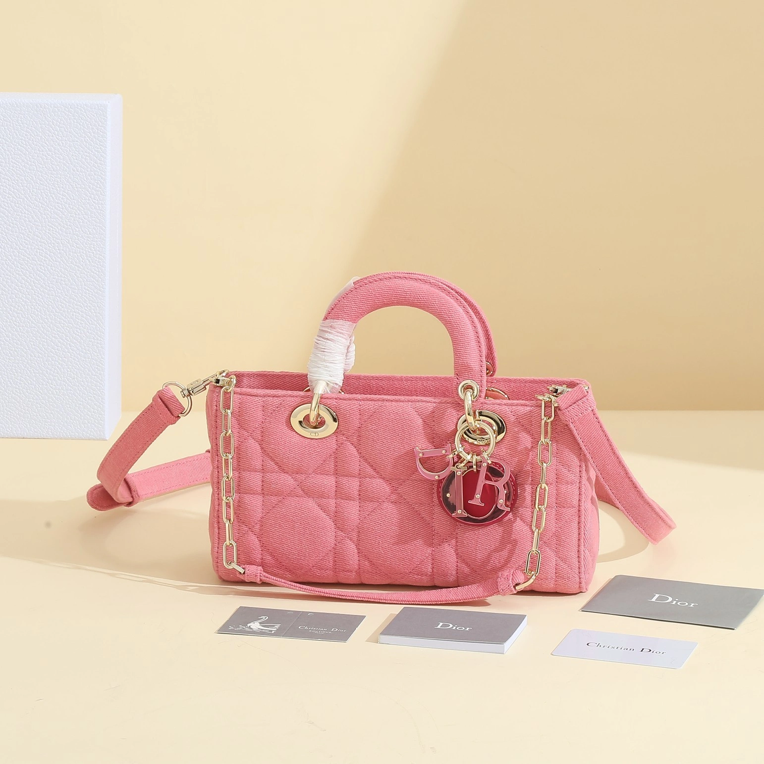 MOMO--4ior M0540WTJA-M929 high quality version lady d-joy lady dior item:E-B000L2040T