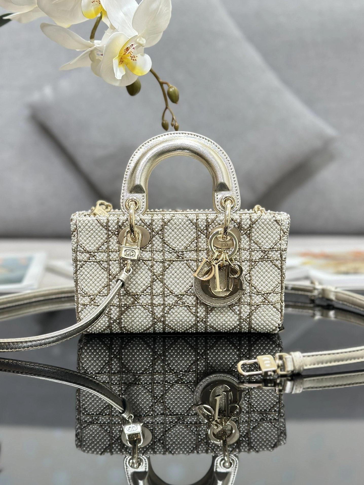 MOMO--4ior S0910OERP-M981 high quality version Lady D-Joy embroidery item:F-B813A2309