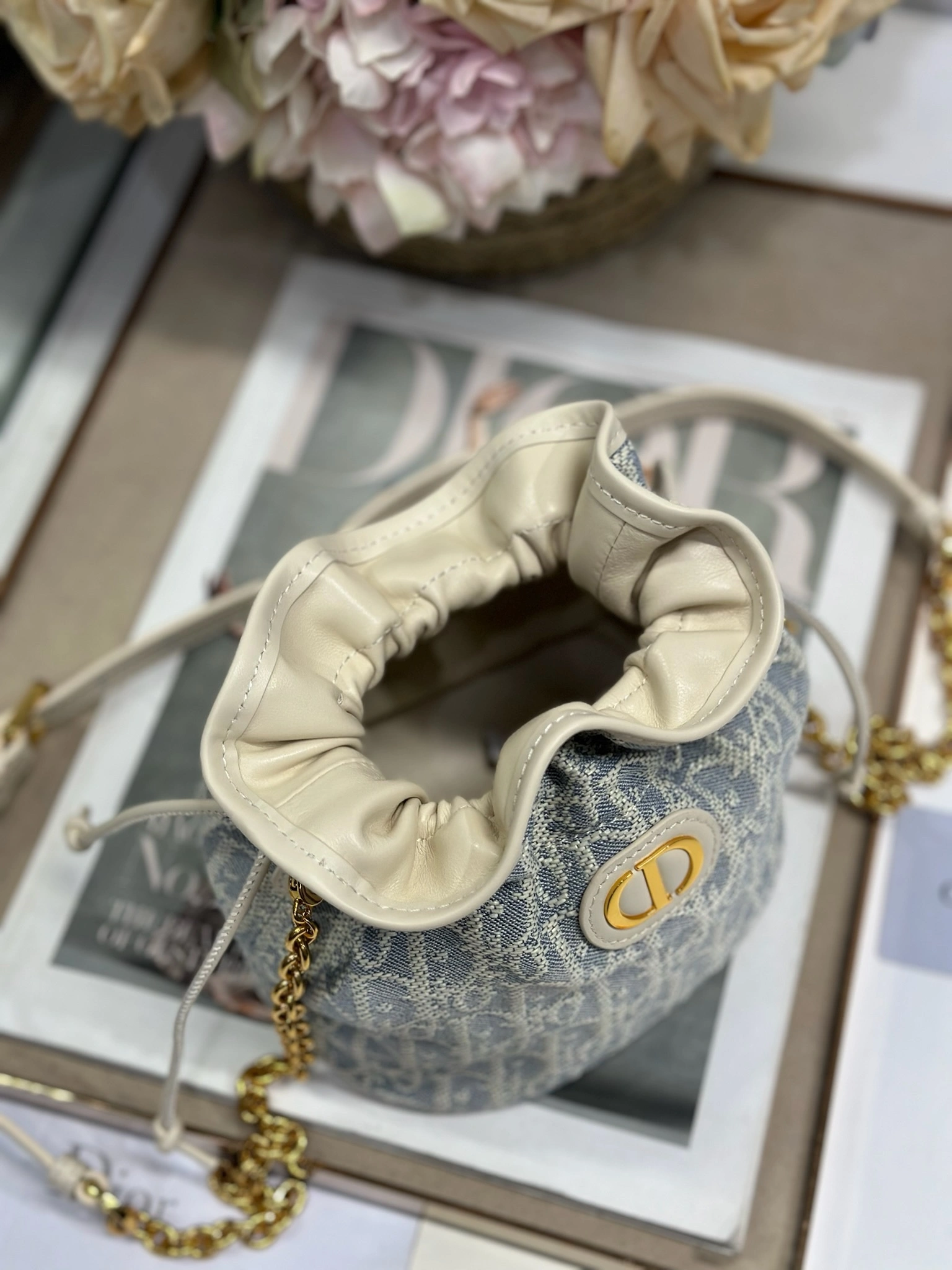 MOMO--4ior S2374UDFD-M925 high quality version 30 Montaigne cowhide item:E-B000L2064T