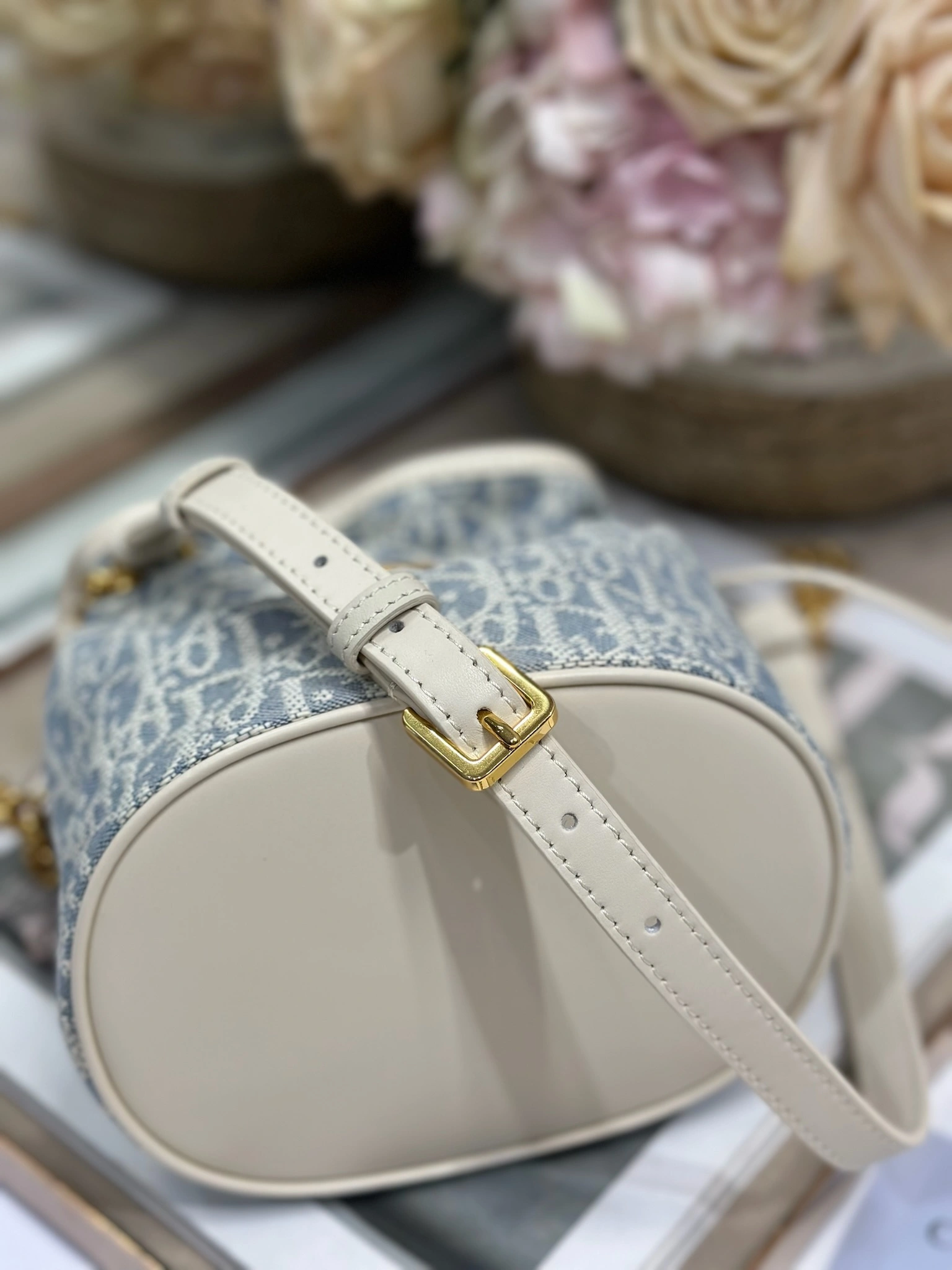MOMO--4ior S2374UDFD-M925 high quality version 30 Montaigne cowhide item:E-B000L2064T
