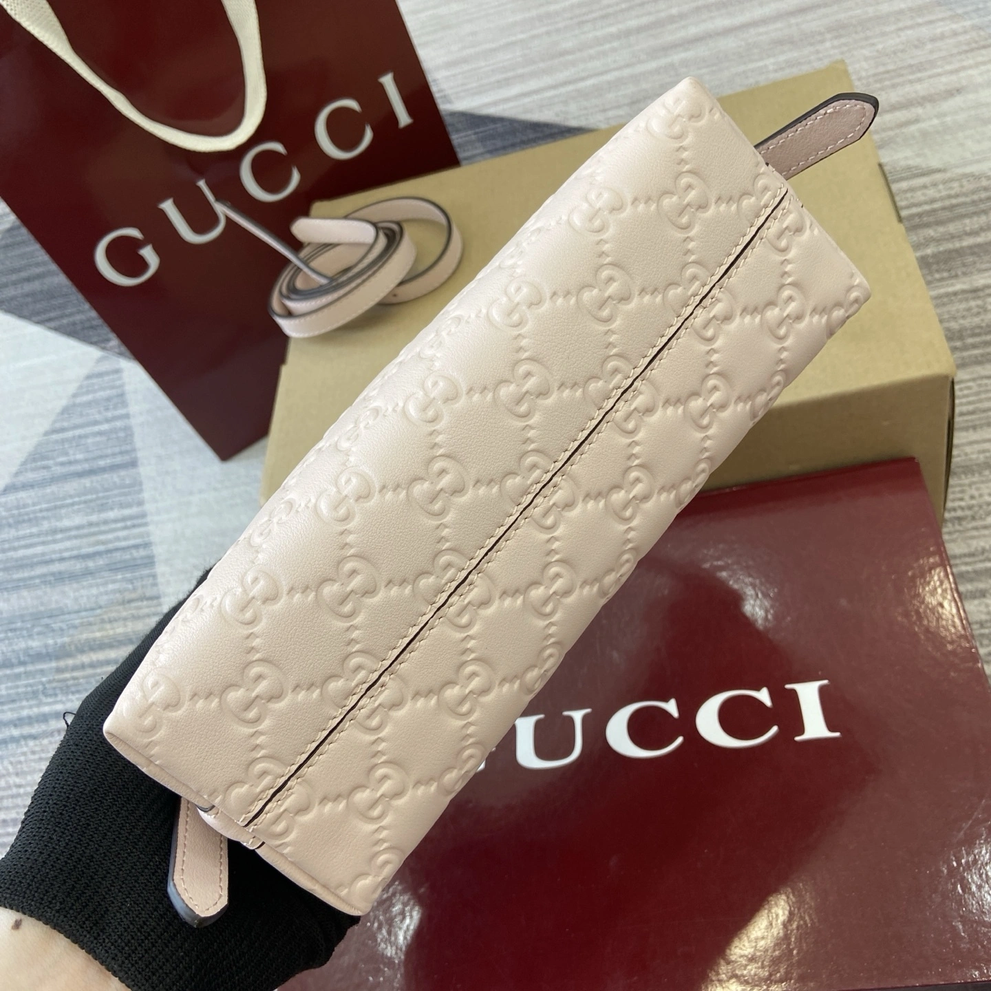 MOMO-- 6u33i 847450-AAFDV-5734 high quality version GG Emblem cowhide item:E-B815K1918