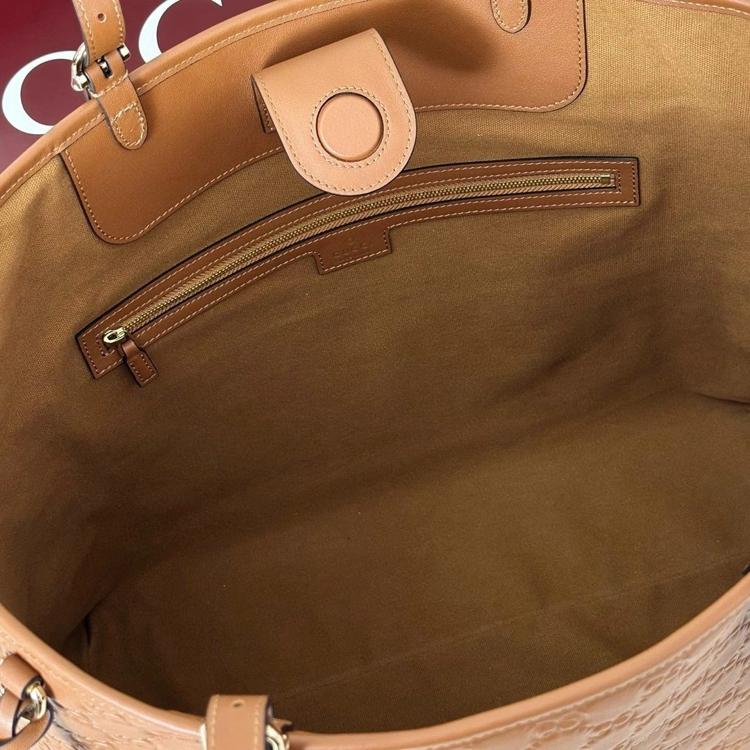 MOMO--6u33i 847455-AAFDV-2718 high quality version GG Emblem cowhide item:E-B815K2036
