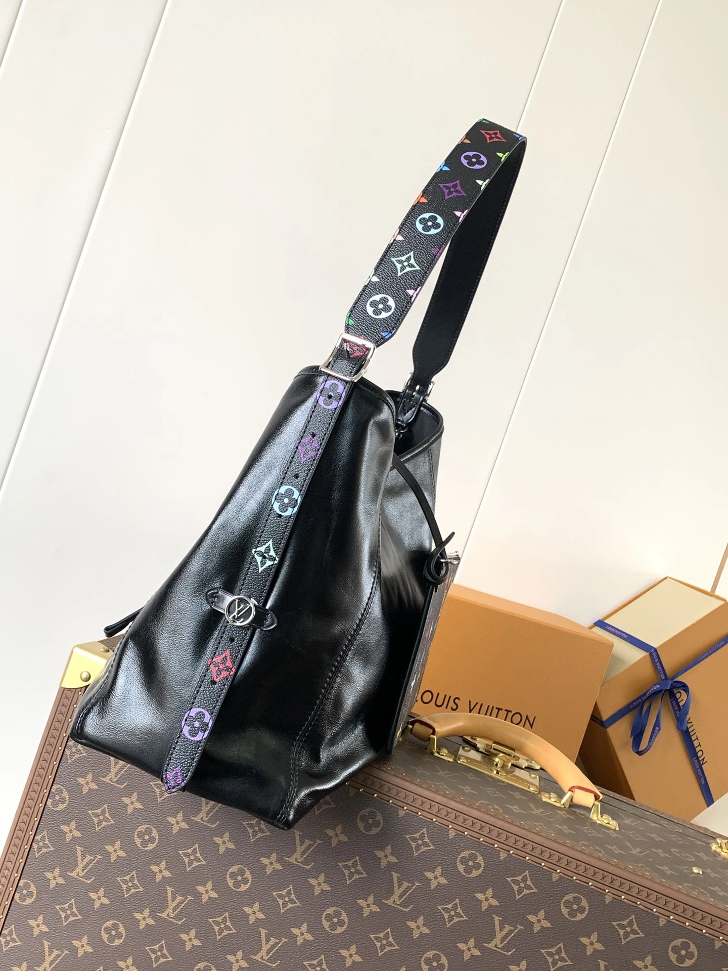 MOMO-- 8V M13105 high quality version CarryAll Vibe sheepskin cowhide item:F-B000A1413