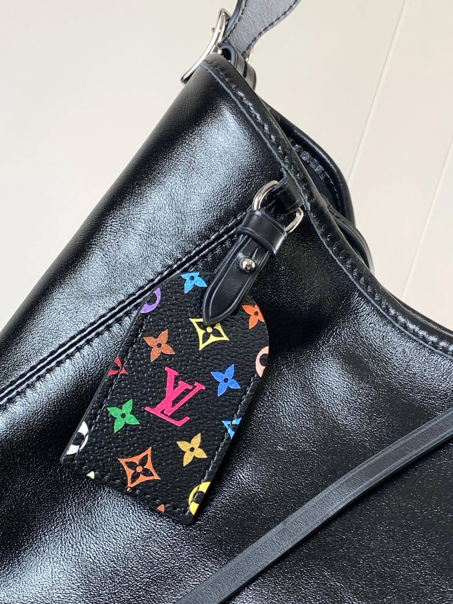 MOMO-- 8V M13105 high quality version CarryAll Vibe sheepskin cowhide item:F-B000A1413