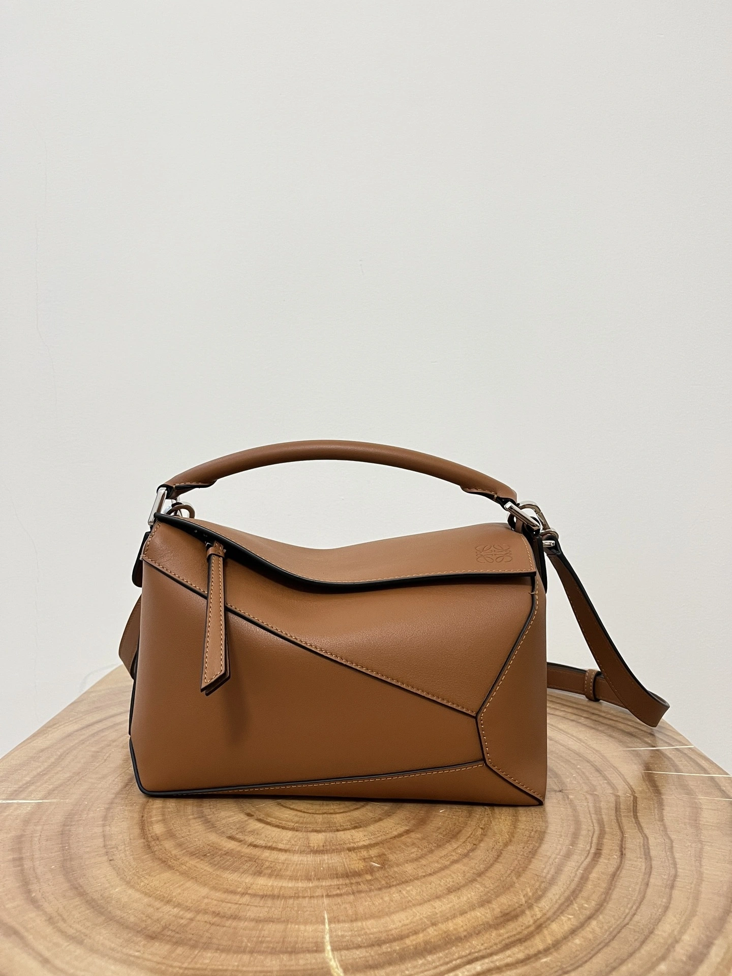 MOMO-- 8o5w5 A510P60X41-0TAN high quality version Calfskin 24CMPuzzle item:E-B050I0520