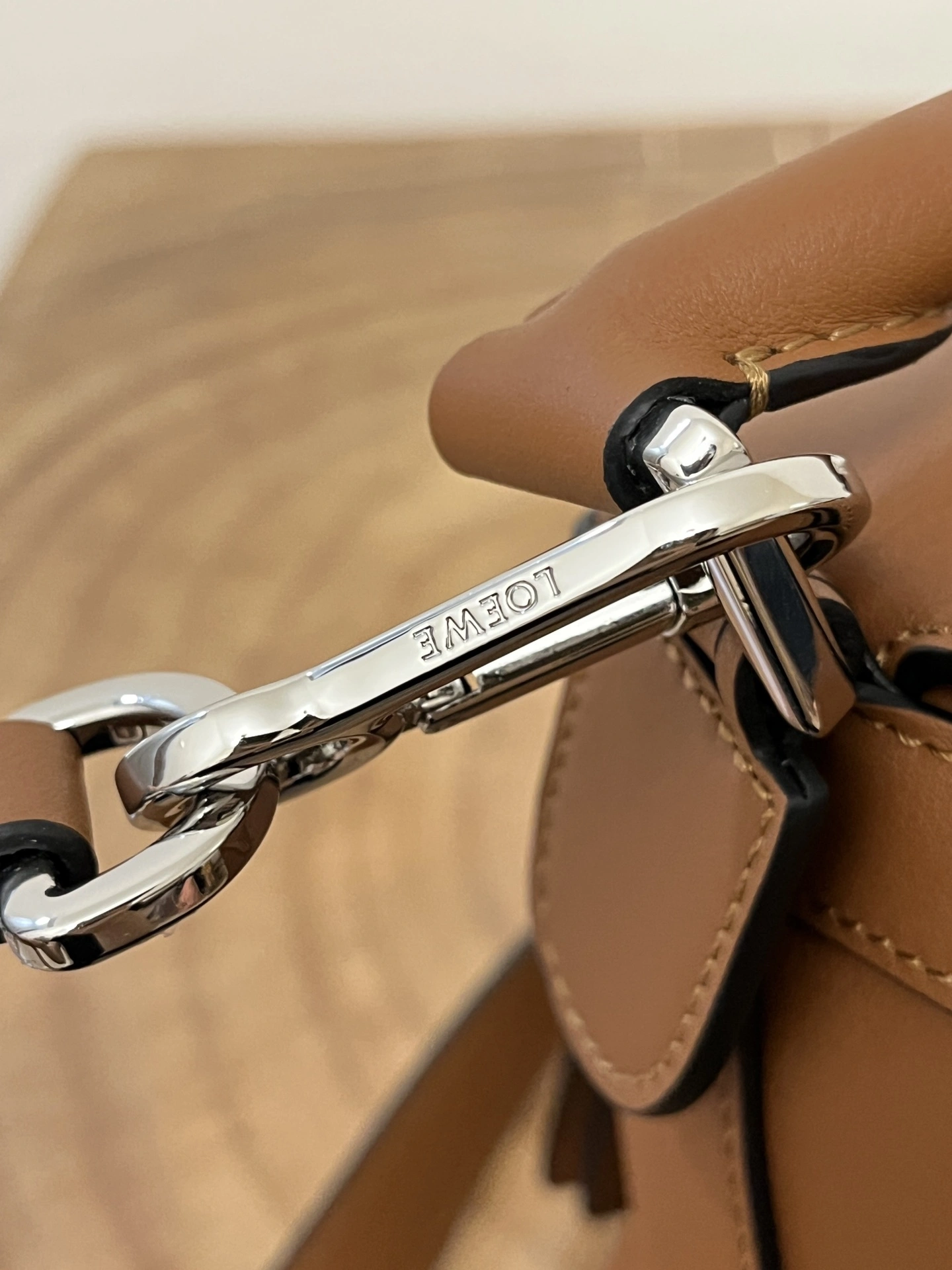 MOMO-- 8o5w5 A510P60X41-0TAN high quality version Calfskin 24CMPuzzle item:E-B050I0520