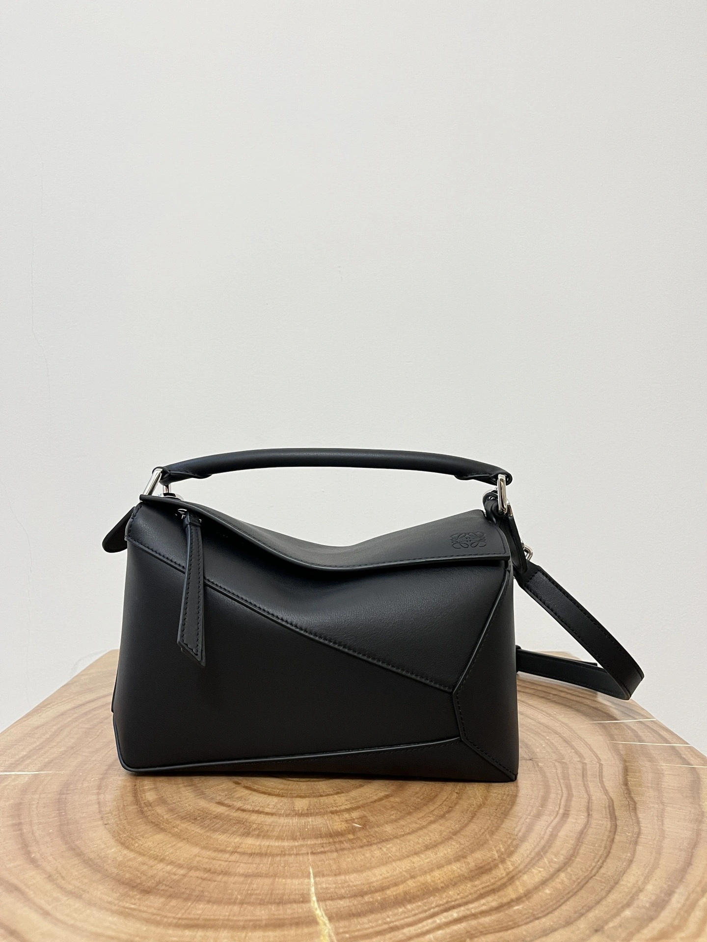 MOMO-- 8o5w5 A510P60X41-1100 high quality version Calfskin 24CMPuzzle item:E-B050I0519