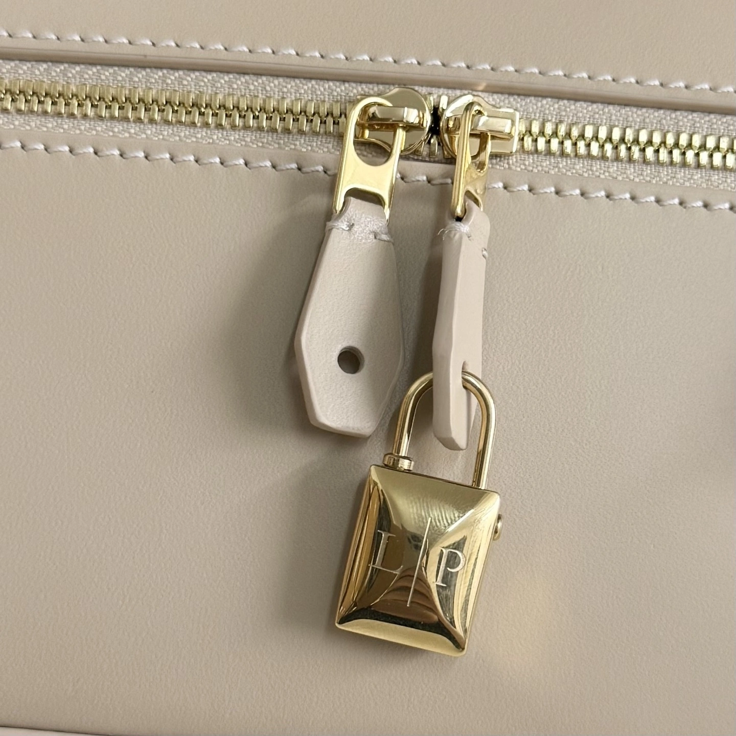 &MOMO-- 8oro Pi191 FAQ2126-D0Q7 high quality version Extra Bag cowhide item:E-B177I1033