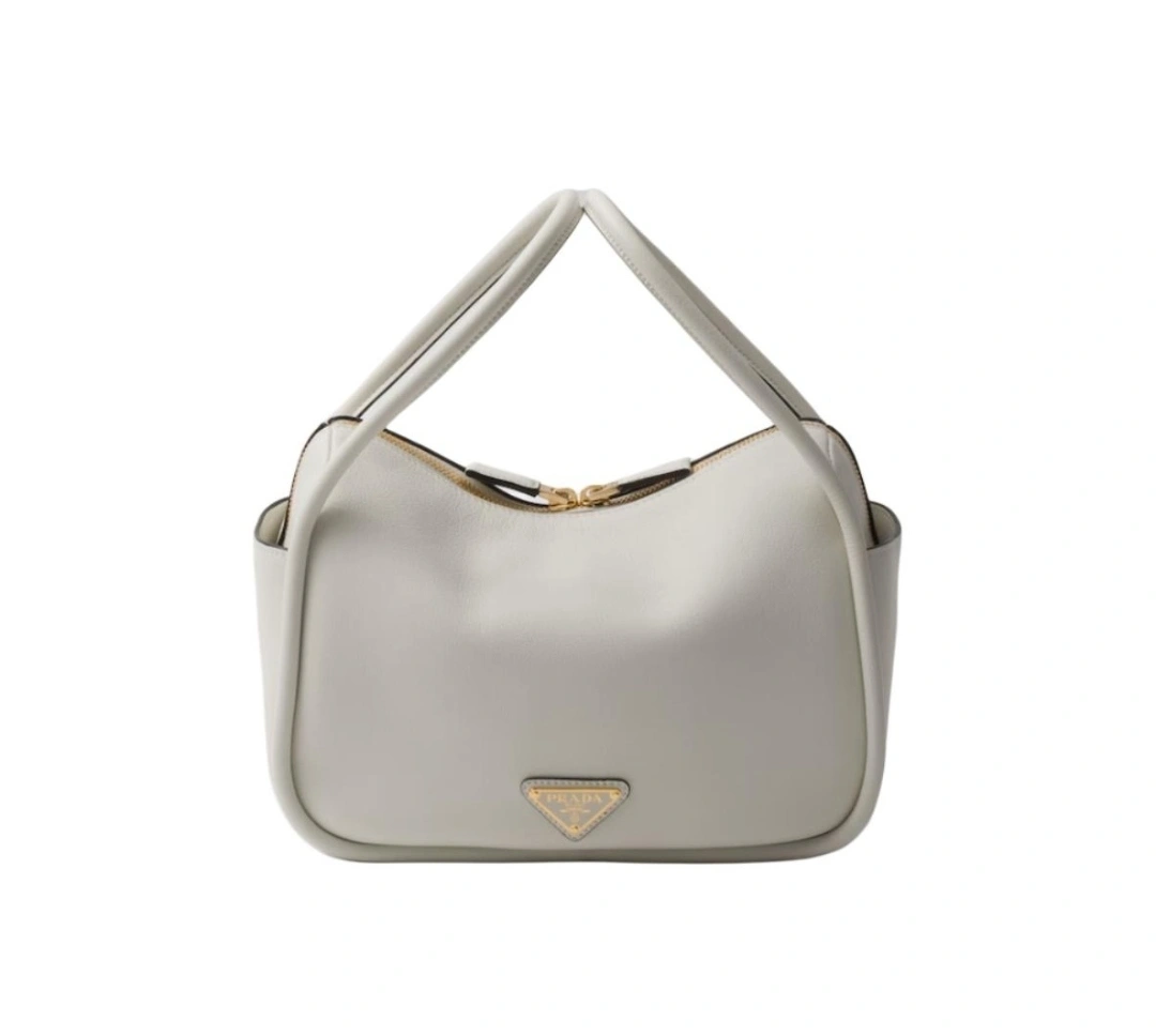 MOMO-- Pr141 1BA451_2CYS_F0PG7_V_OVO 1BA451_2CYS_F0PG7 Lindy Calfskin item:D-B063G2233