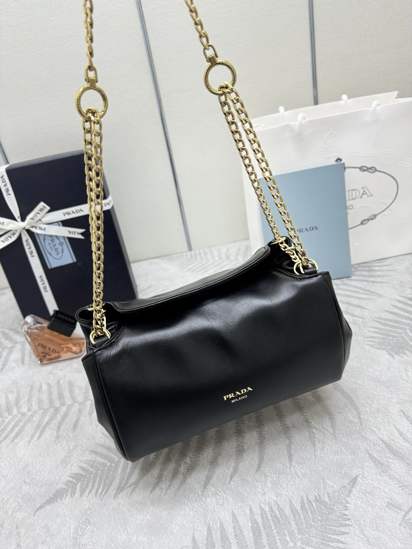 MOMO--Pr141 1BD395_2DX8_F0002 high quality version Tumulte sheepskin item:E-B000K0709