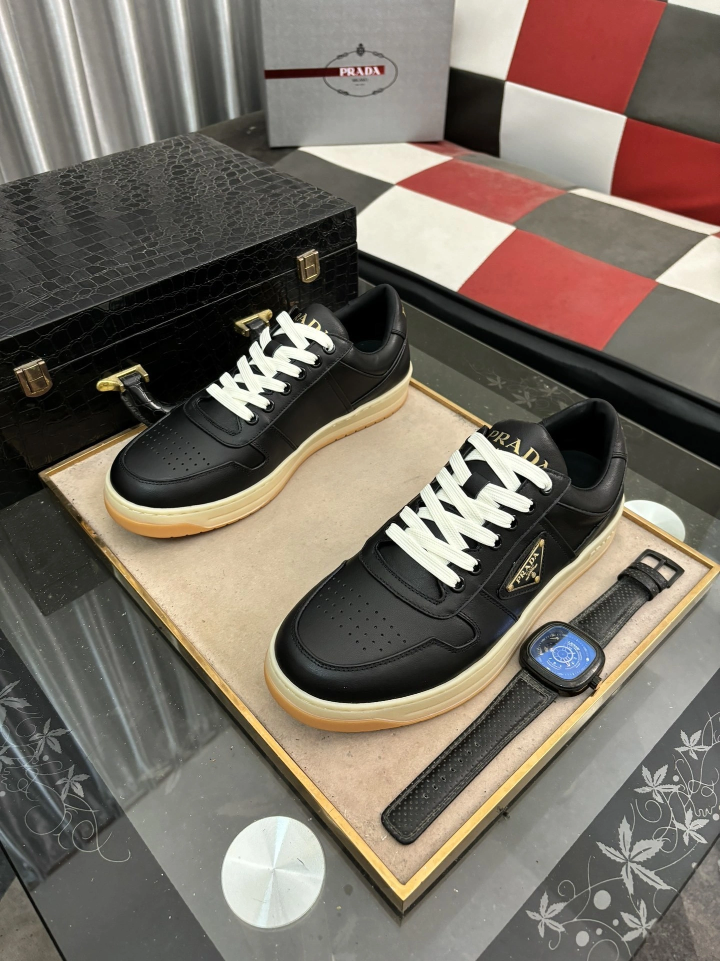 OOBB-- Pr141 1E792M_038_F0632_F_B030 1E792M_038_F0632_F_DD30 Calfskin item:D-X000H2858