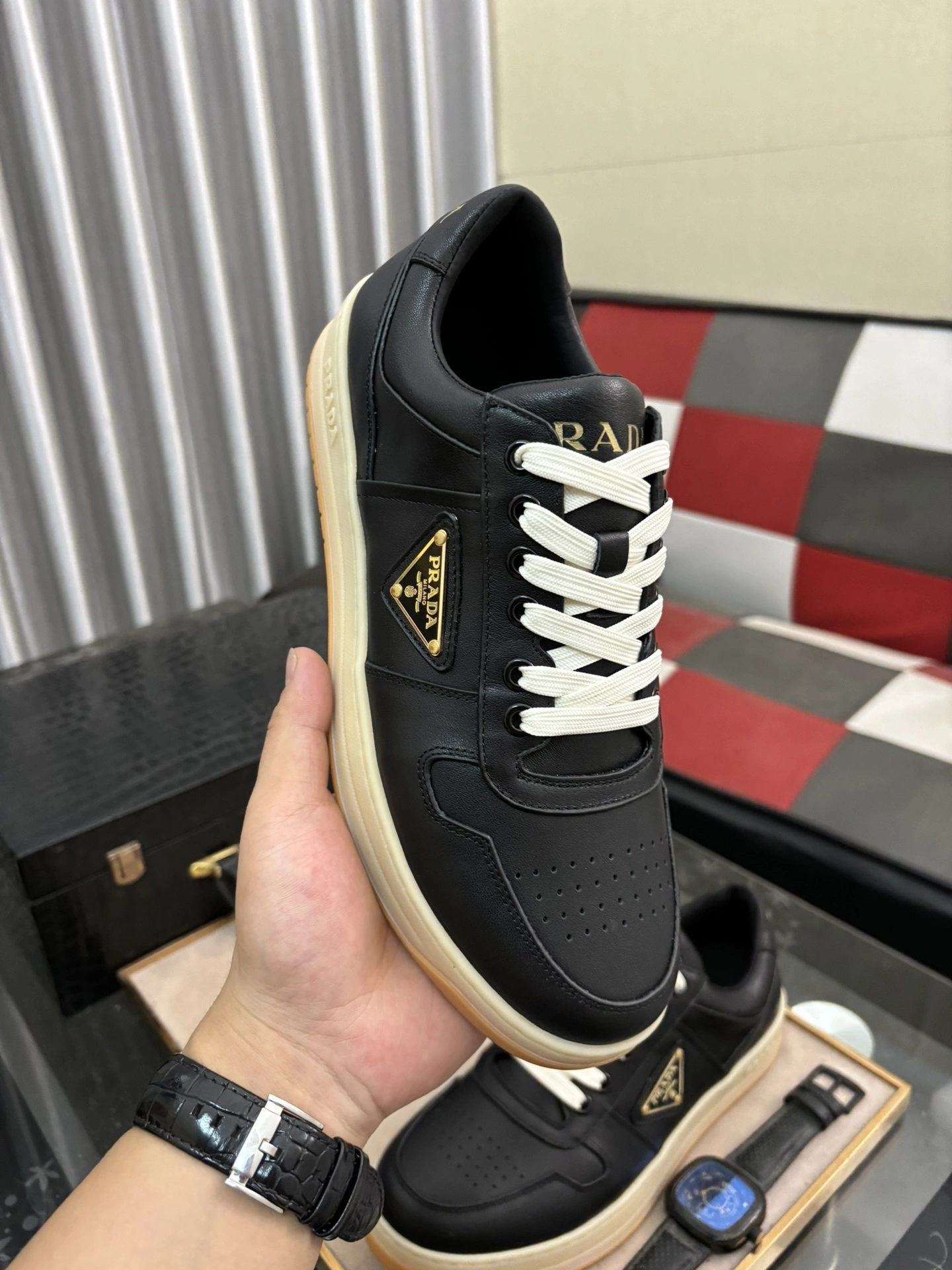 OOBB-- Pr141 1E792M_038_F0632_F_B030 1E792M_038_F0632_F_DD30 Calfskin item:D-X000H2858