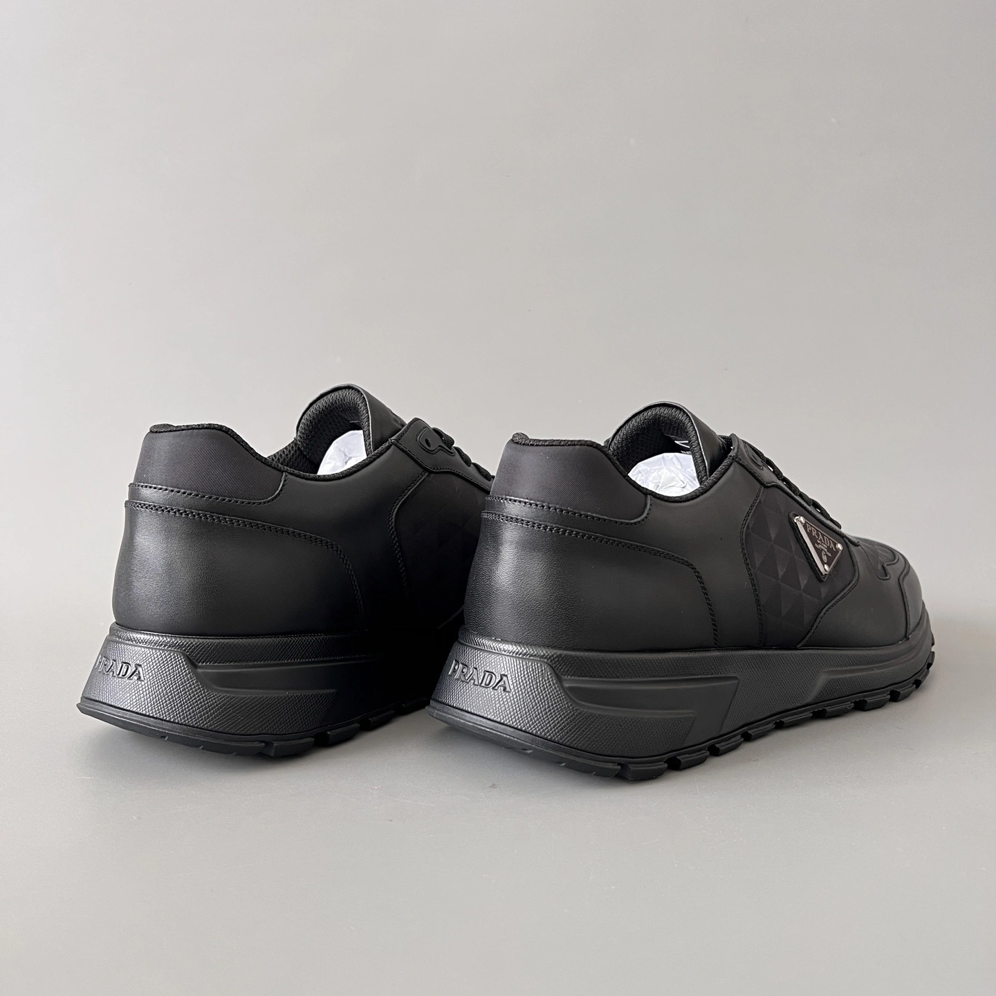 OOBB-- Pr141 2EE390_3LNW_F0002_F_G000 1E620N_3LNW_F0002_F_045 cowhide item:F-X300B0233B