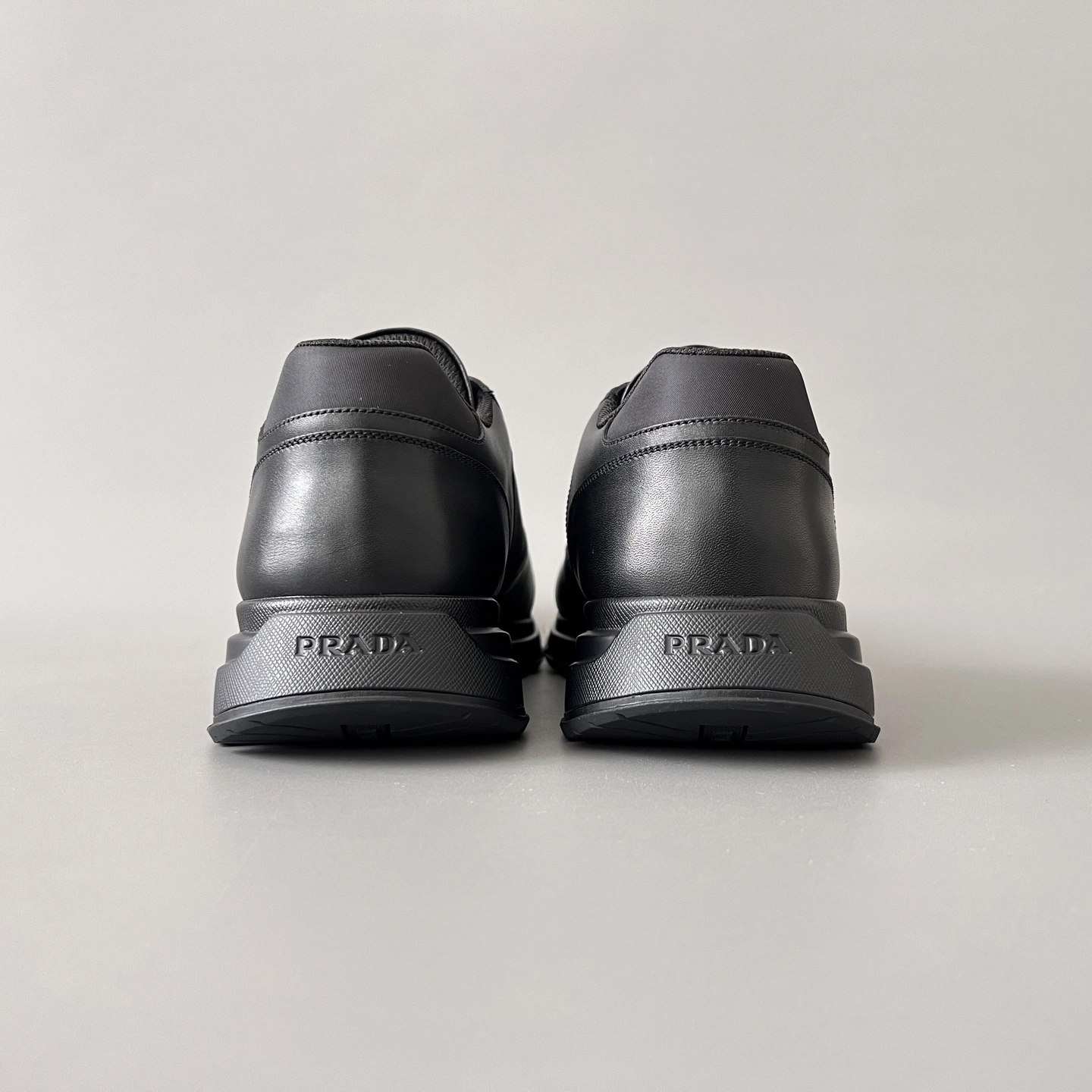 OOBB-- Pr141 2EE390_3LNW_F0002_F_G000 1E620N_3LNW_F0002_F_045 cowhide item:F-X300B0233B