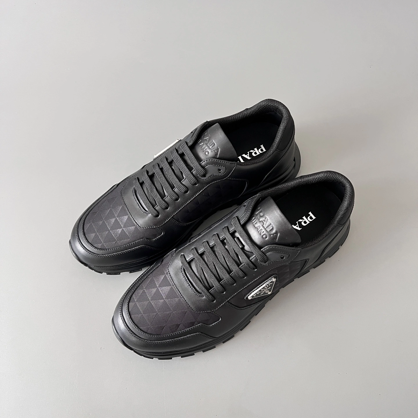 OOBB-- Pr141 2EE390_3LNW_F0002_F_G000 1E620N_3LNW_F0002_F_045 cowhide item:F-X300B0233B