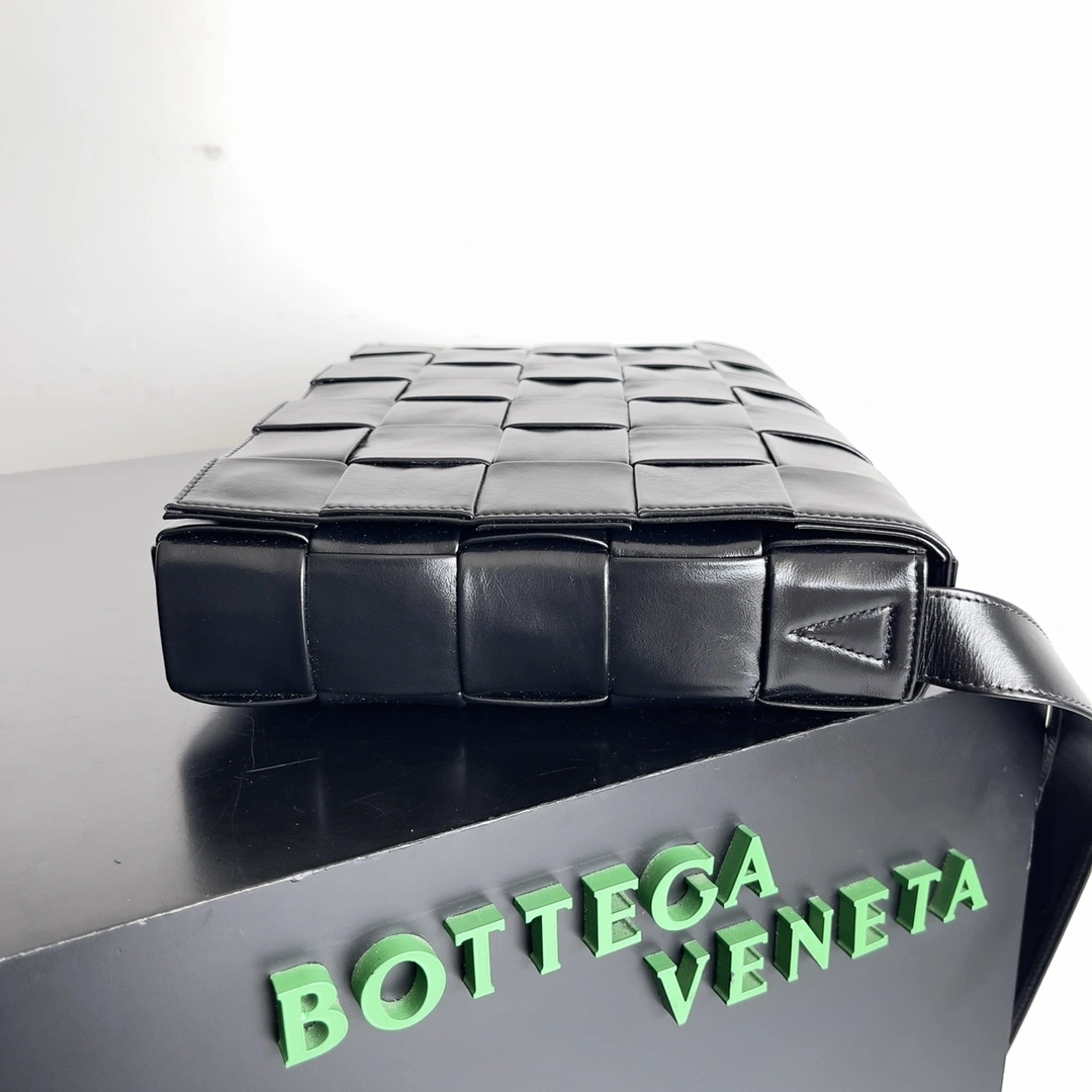 MOMO-- V595t1 691407VCQ718803 high quality version waxed skin cowhide item:D-B063I1229