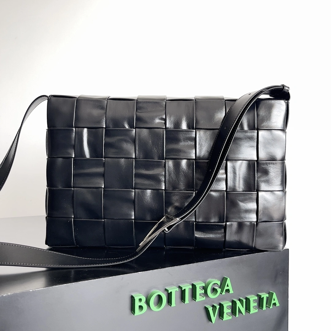 MOMO-- V595t1 691407VCQ718803 high quality version waxed skin cowhide item:D-B063I1229
