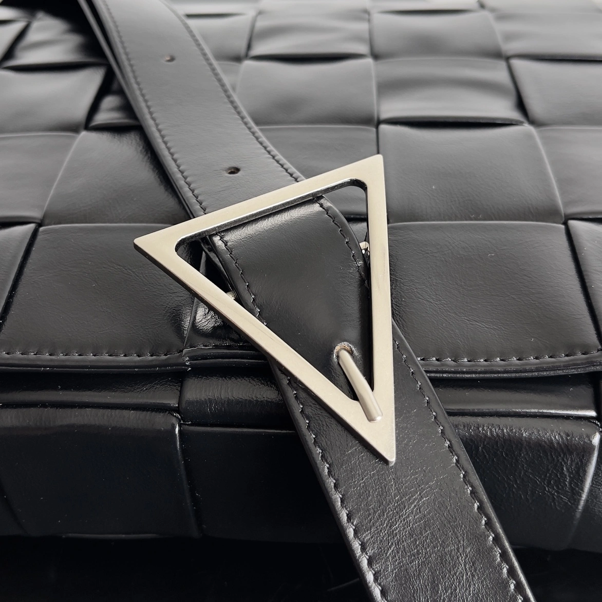 MOMO-- V595t1 691407VCQ718803 high quality version waxed skin cowhide item:D-B063I1229