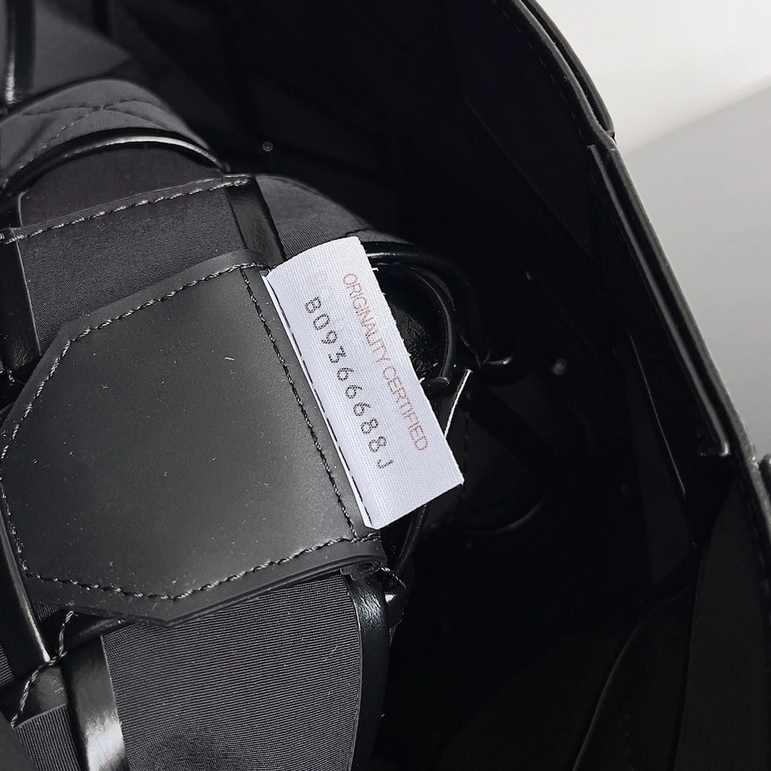 MOMO-- V595t1 691407VCQ718803 high quality version waxed skin cowhide item:D-B063I1229