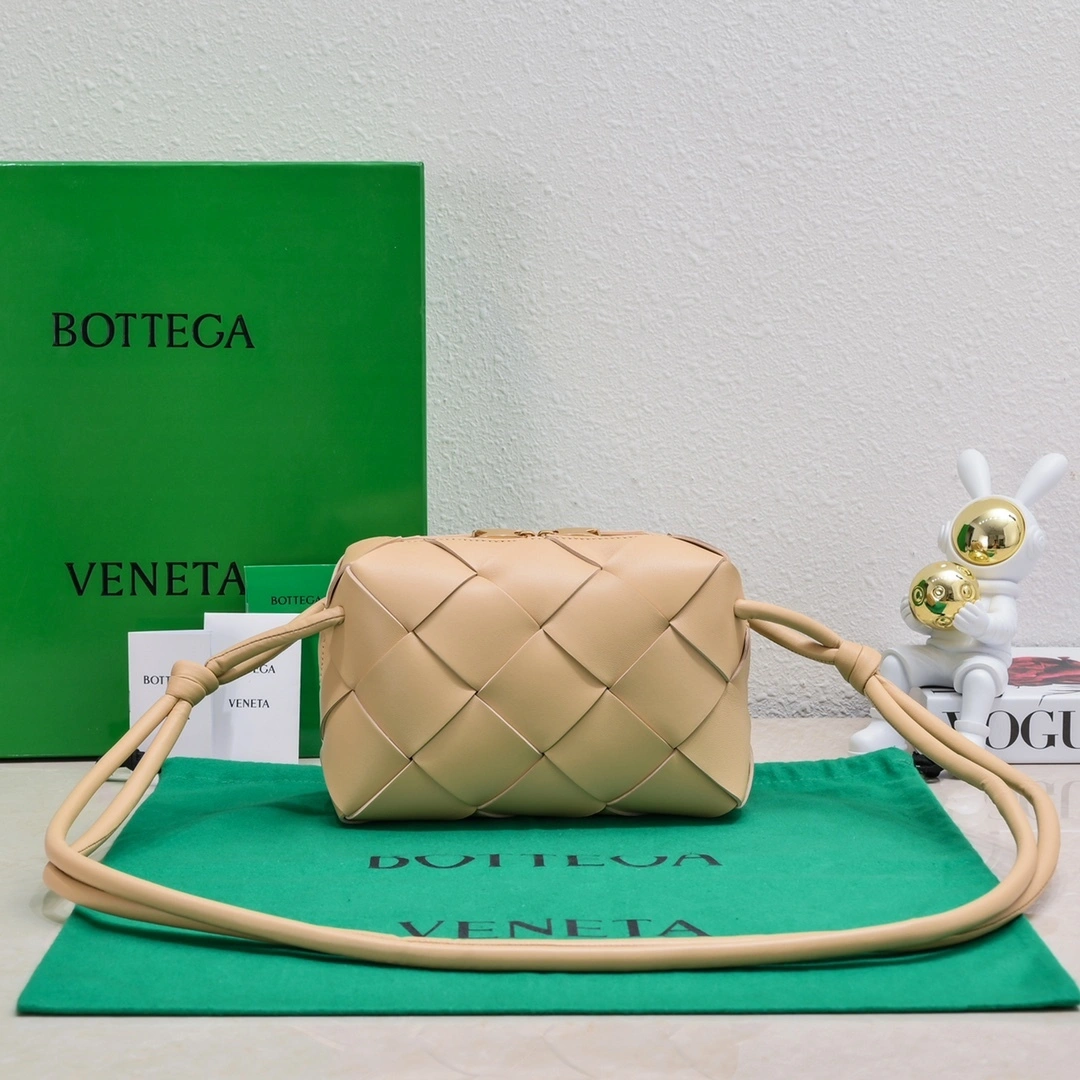 MOMO-- V595t1 709417VCQC29776 high quality version sheepskin Cassette item:D-B000I1214