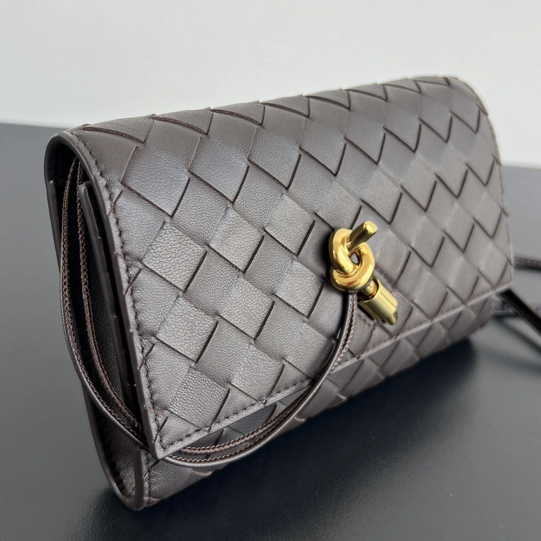 MOMO-- V595t1 high quality version 836940VCPP22190 Andiamo sheepskin item:E-B063I1708H