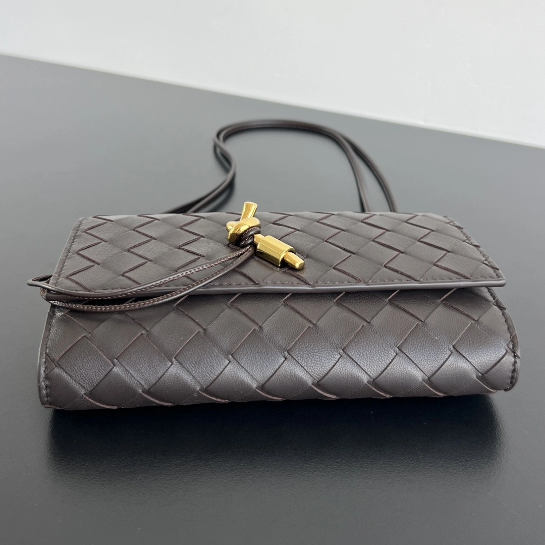 MOMO-- V595t1 high quality version 836940VCPP22190 Andiamo sheepskin item:E-B063I1708H