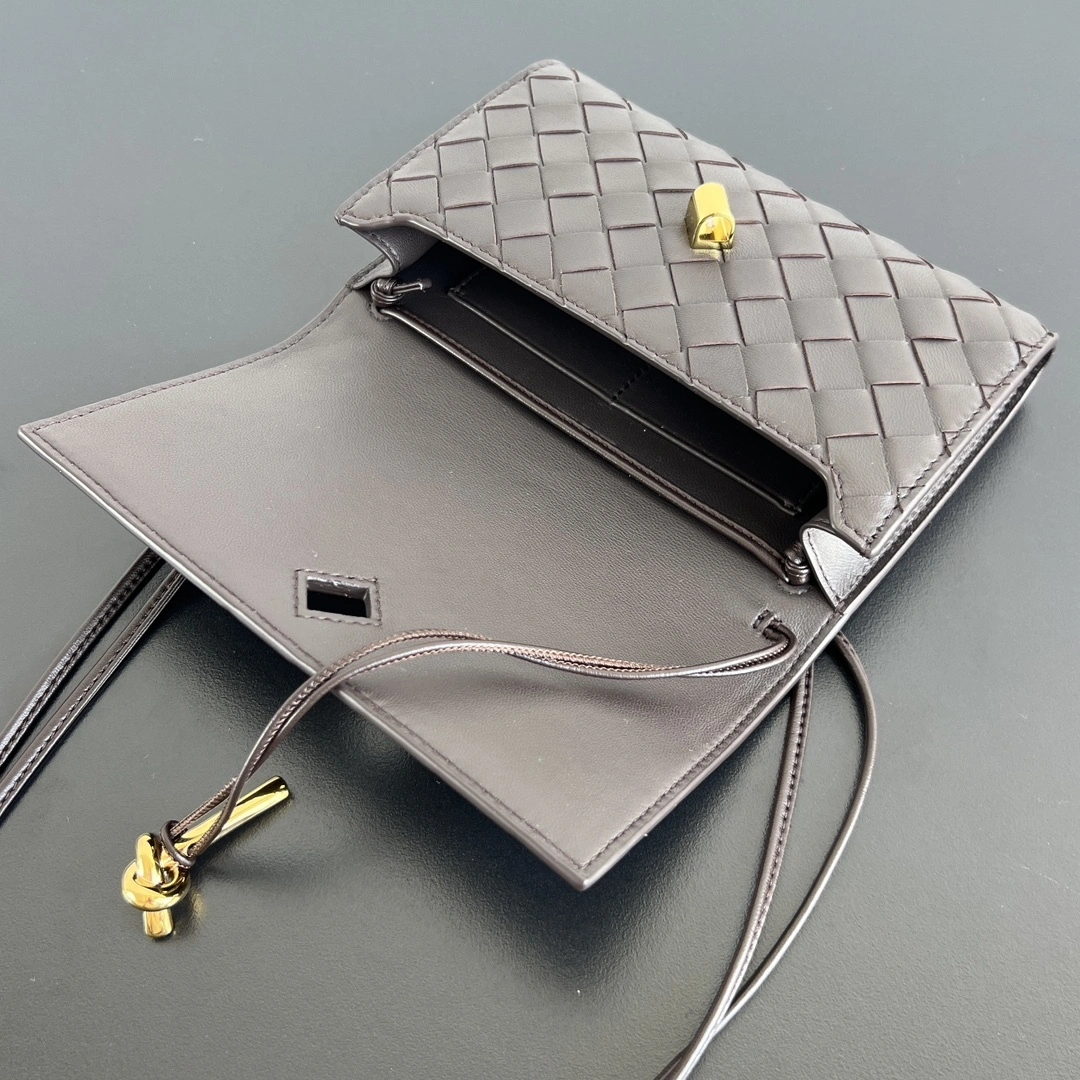 MOMO-- V595t1 high quality version 836940VCPP22190 Andiamo sheepskin item:E-B063I1708H