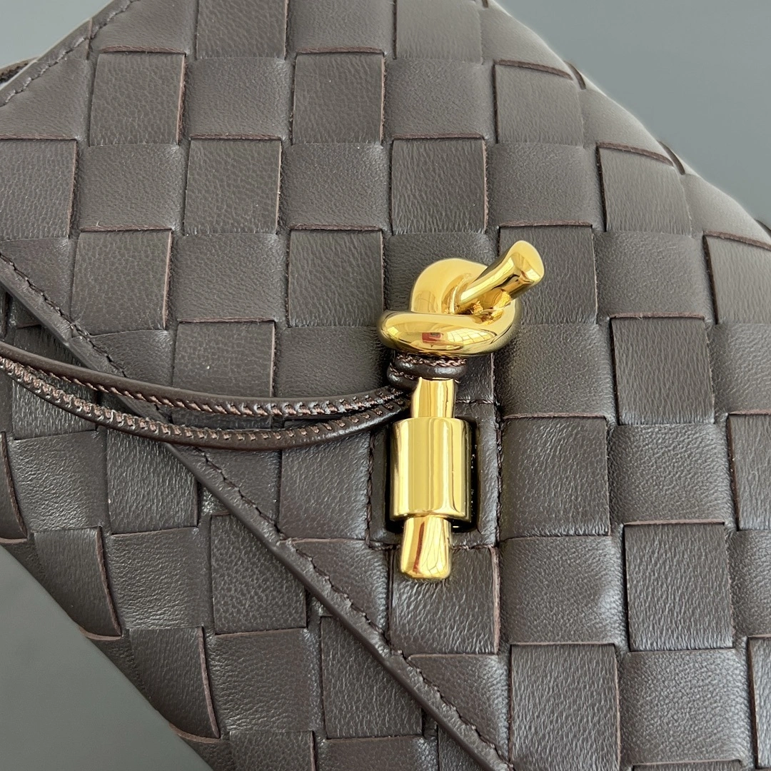 MOMO-- V595t1 high quality version 836940VCPP22190 Andiamo sheepskin item:E-B063I1708H