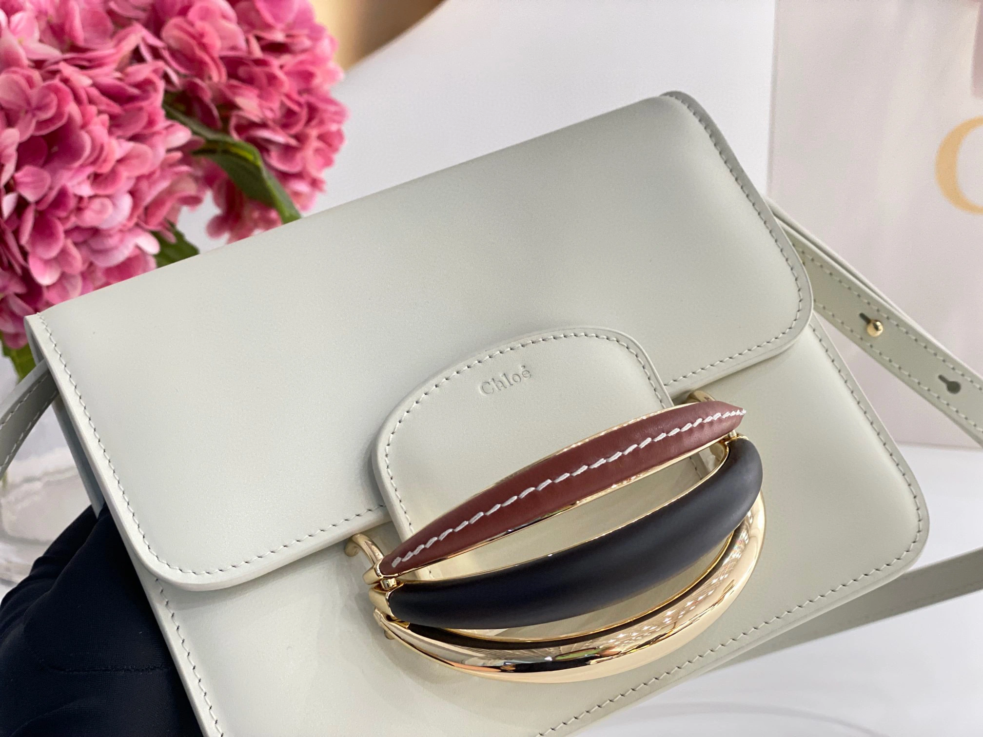 MOMO- high quality version CHC22-SS500G14-101 2022S Kattie calfskin item：B-B063J2309C