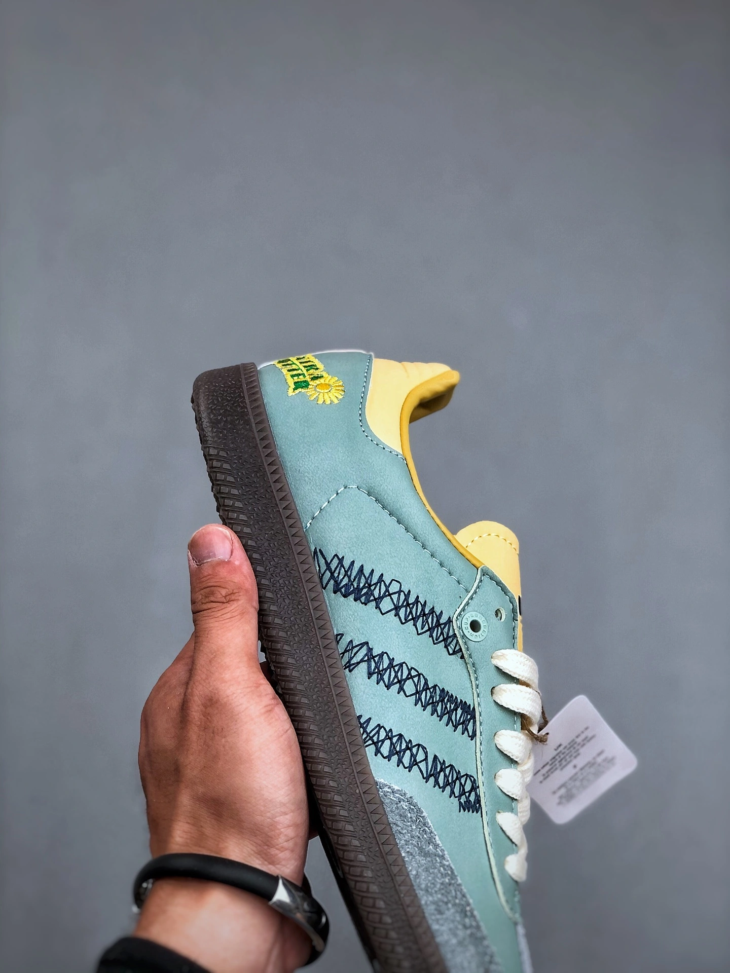 Flying pig--14i41s IE0174 Extra Butter x Originals Samba OG"Consortium Cup" item: E-X000L2502B