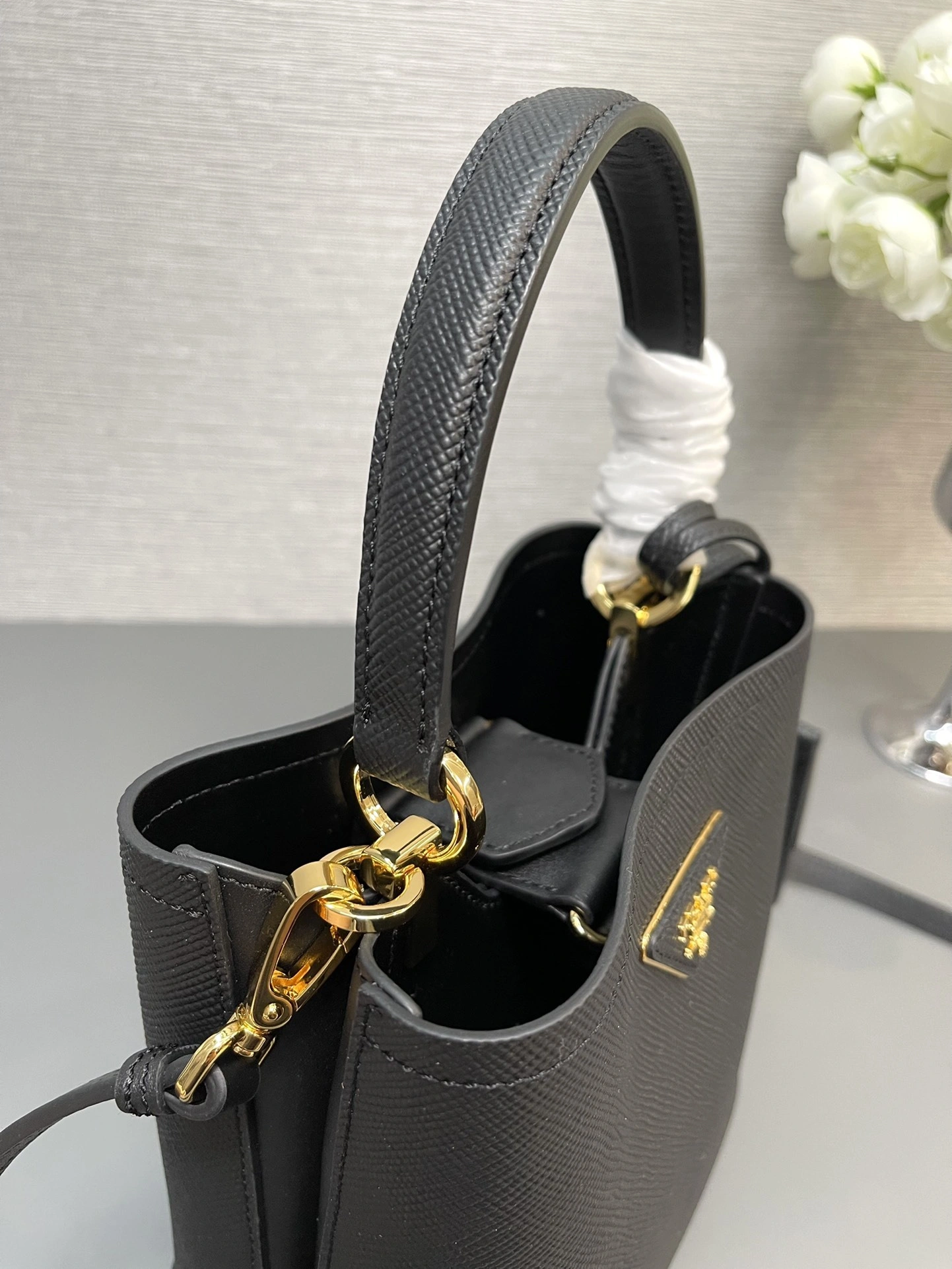 MOMO-- Pr141 1BA217_2ERX_F0002_V_OOO Saffiano sheepskin high quality version item:D-B063K2257