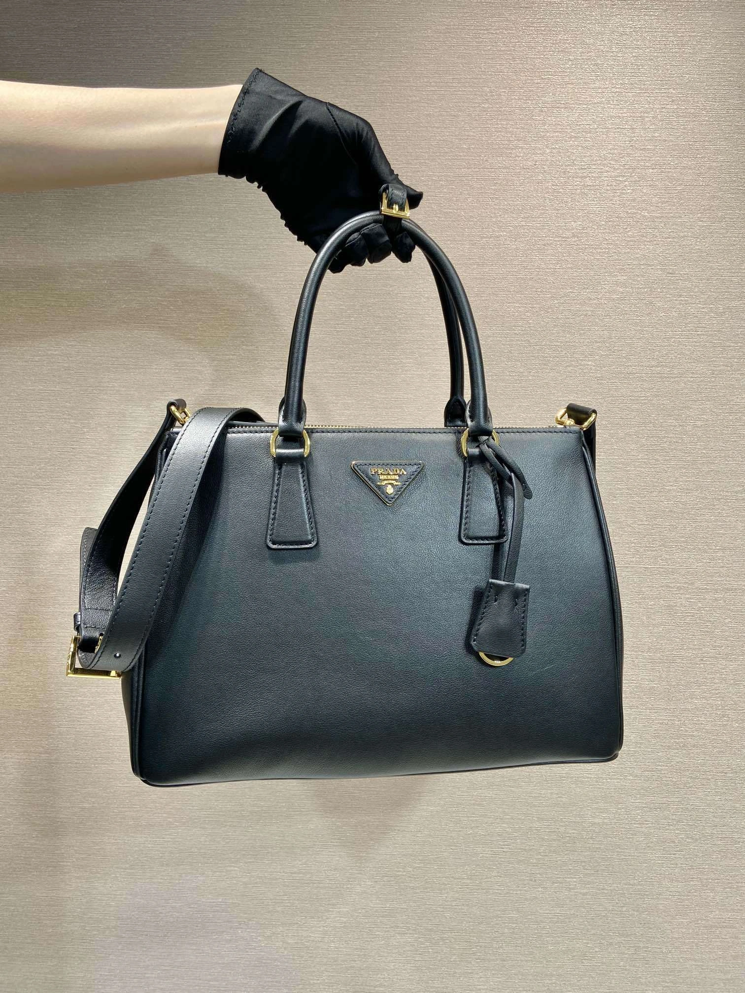 MOMO-- Pr141 1BA274_2CYS_F0002_V_YO0 high quality version Calfskin sheepskin item:D-B000K1932