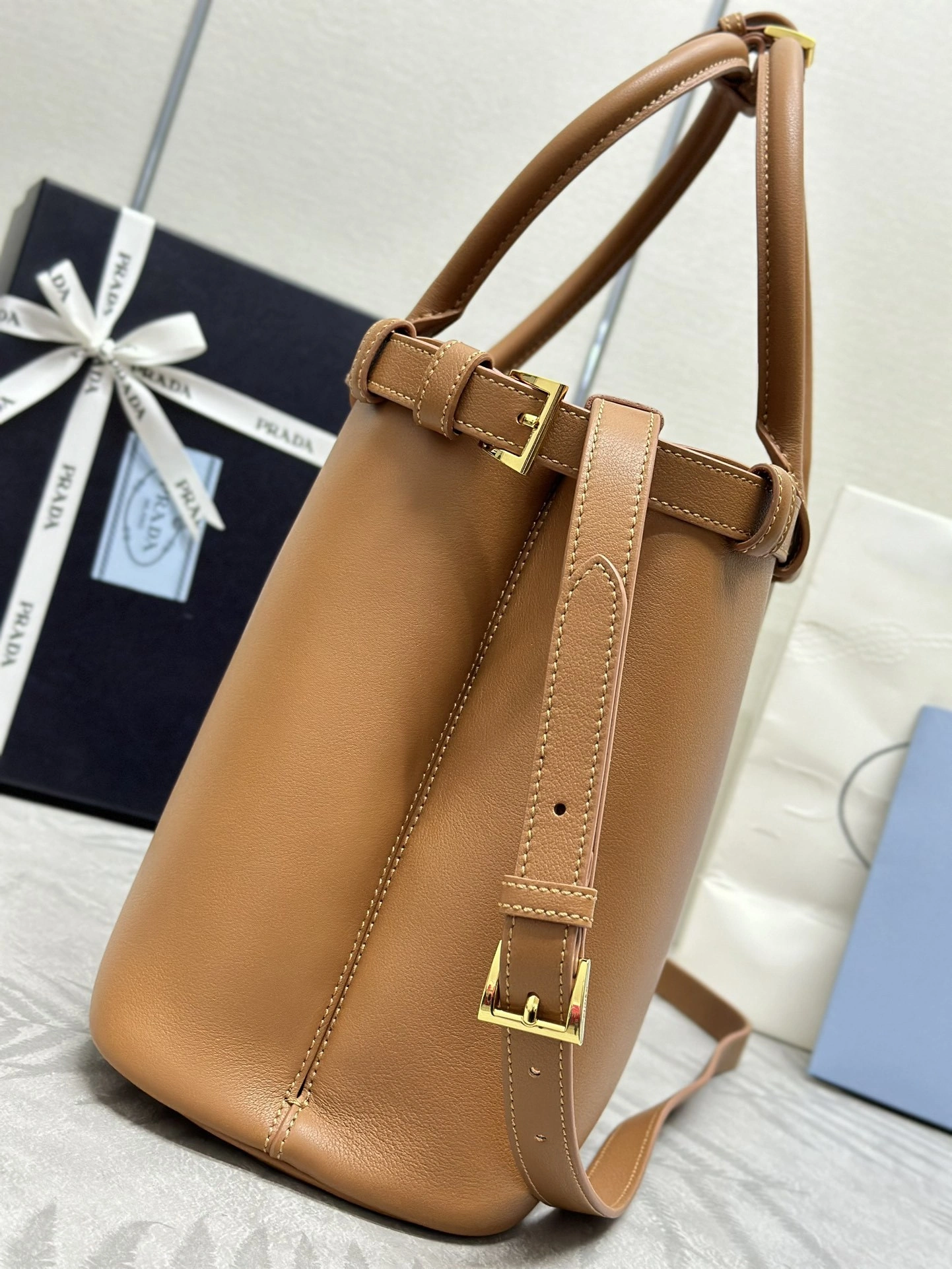 MOMO-- Pr141 1BA417_2CYS_F03BH_V_OOO Calfskin sheepskin high quality version item:D-B000K2245