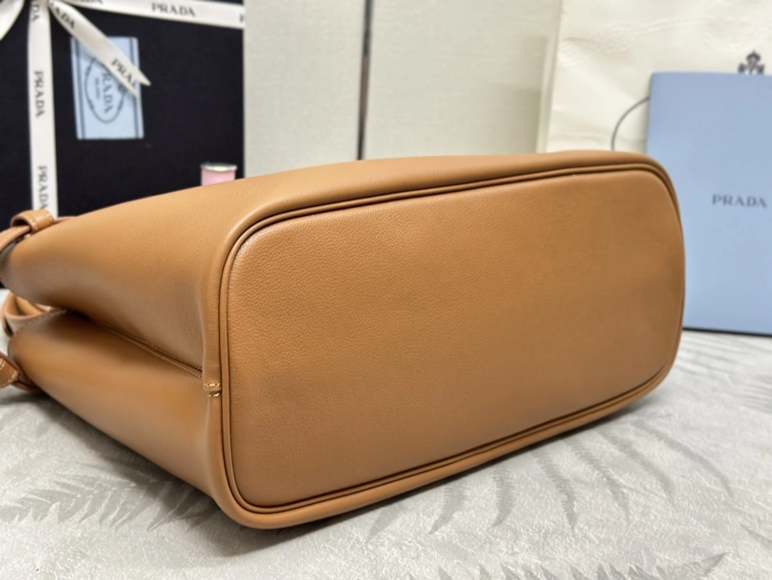 MOMO-- Pr141 1BA417_2CYS_F03BH_V_OOO Calfskin sheepskin high quality version item:D-B000K2245