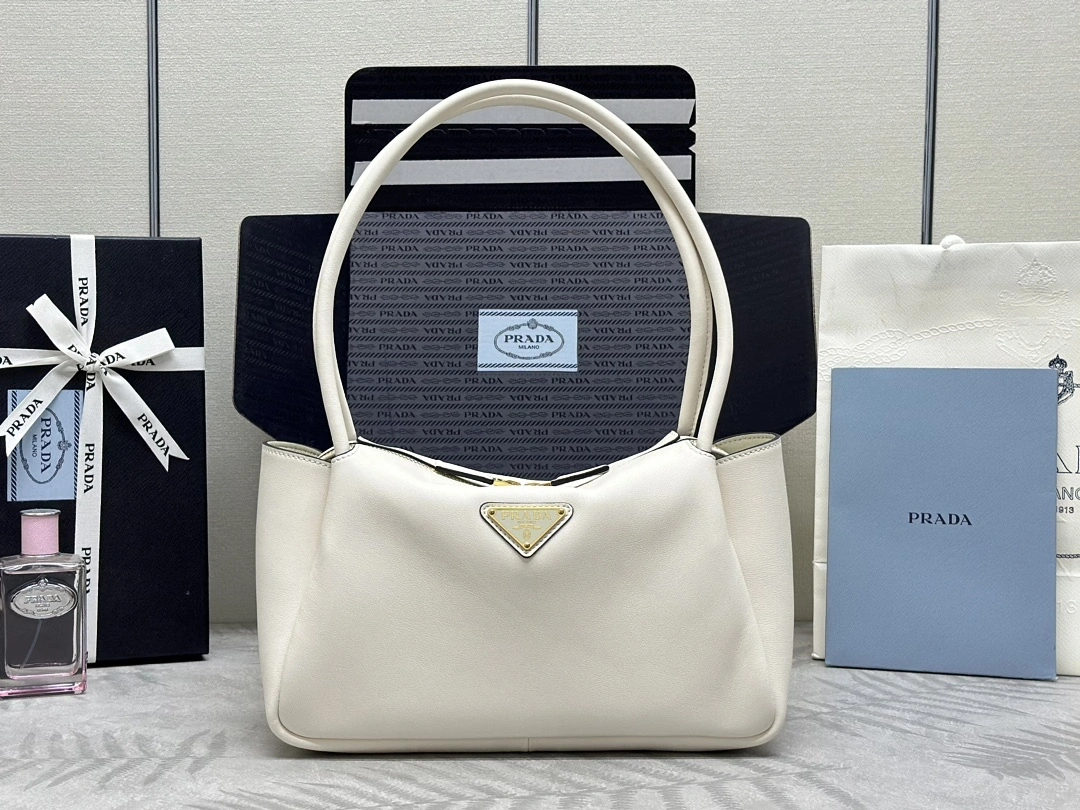 &MOMO-- Pr141 1BA444_2CYS_F0PG7_V_OVX high quality version Calfskin sheepskin item:D-B000K1928