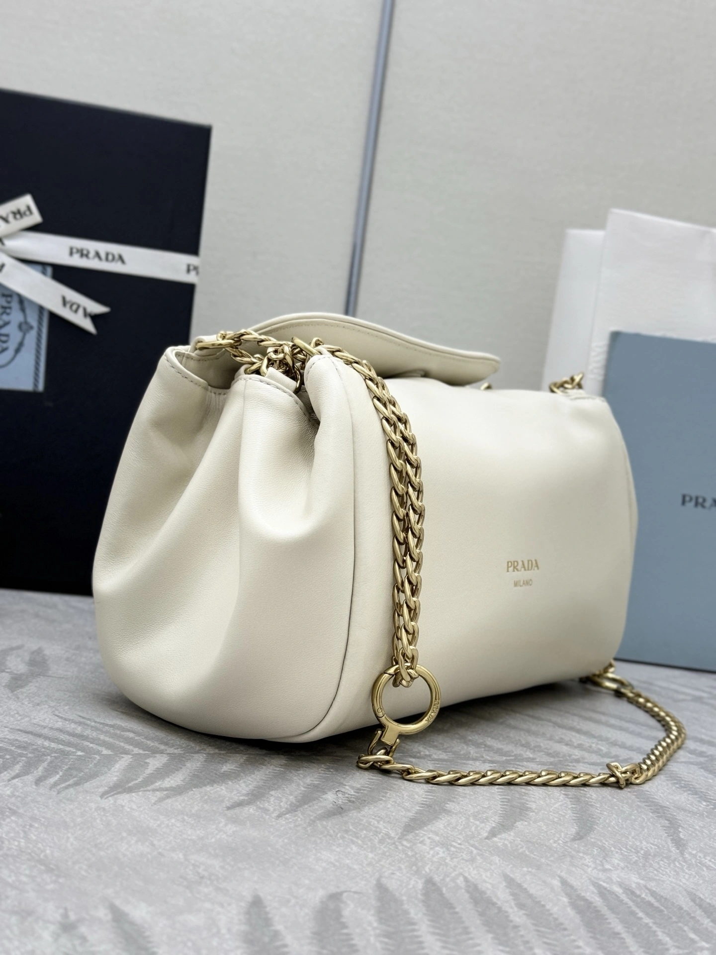 MOMO-- Pr141 1BA463-1BD395_2DX8_F0009 high quality version Tumulte sheepskin item:E-B000K0627