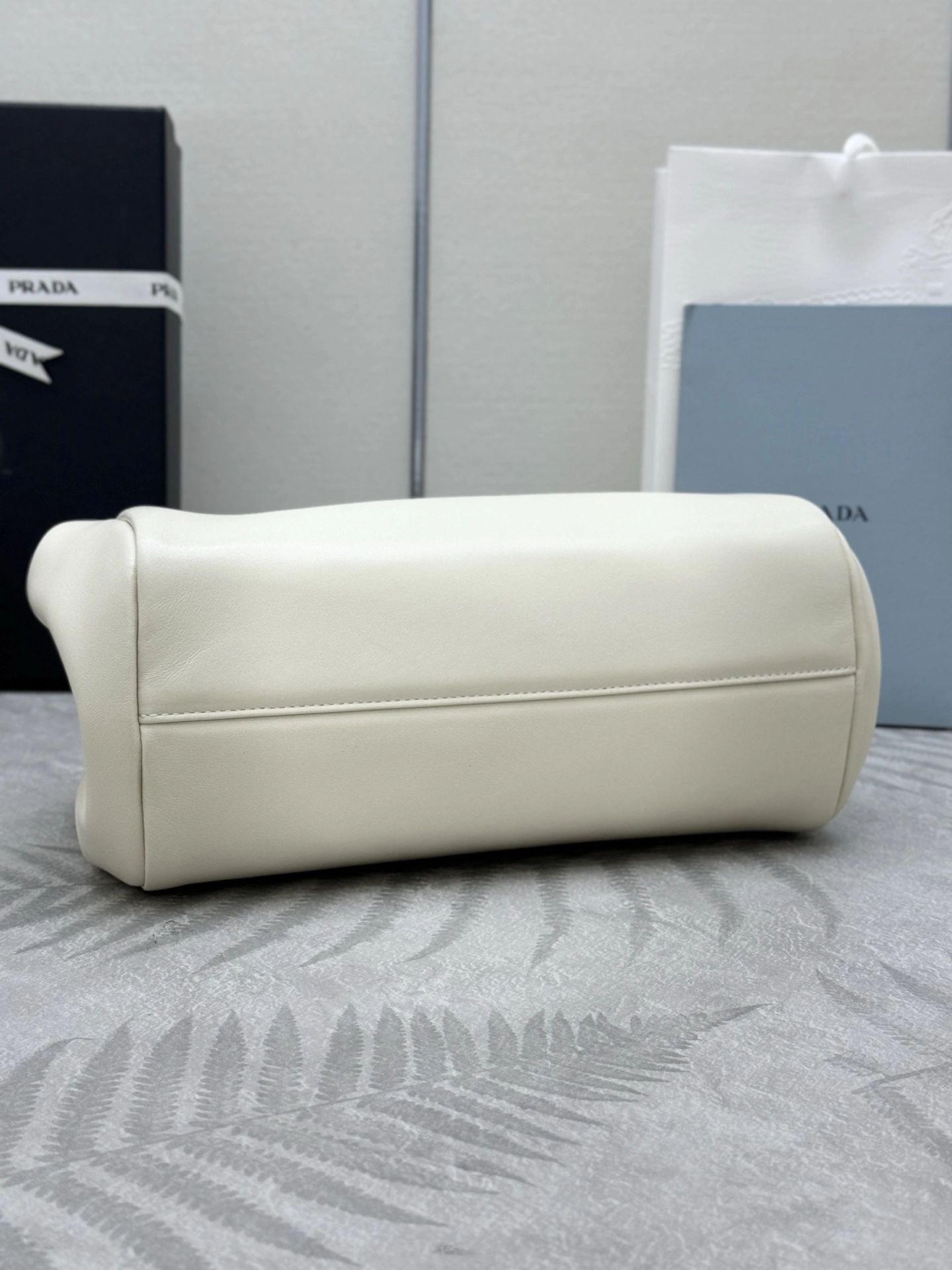 MOMO-- Pr141 1BA463-1BD395_2DX8_F0009 high quality version Tumulte sheepskin item:E-B000K0627