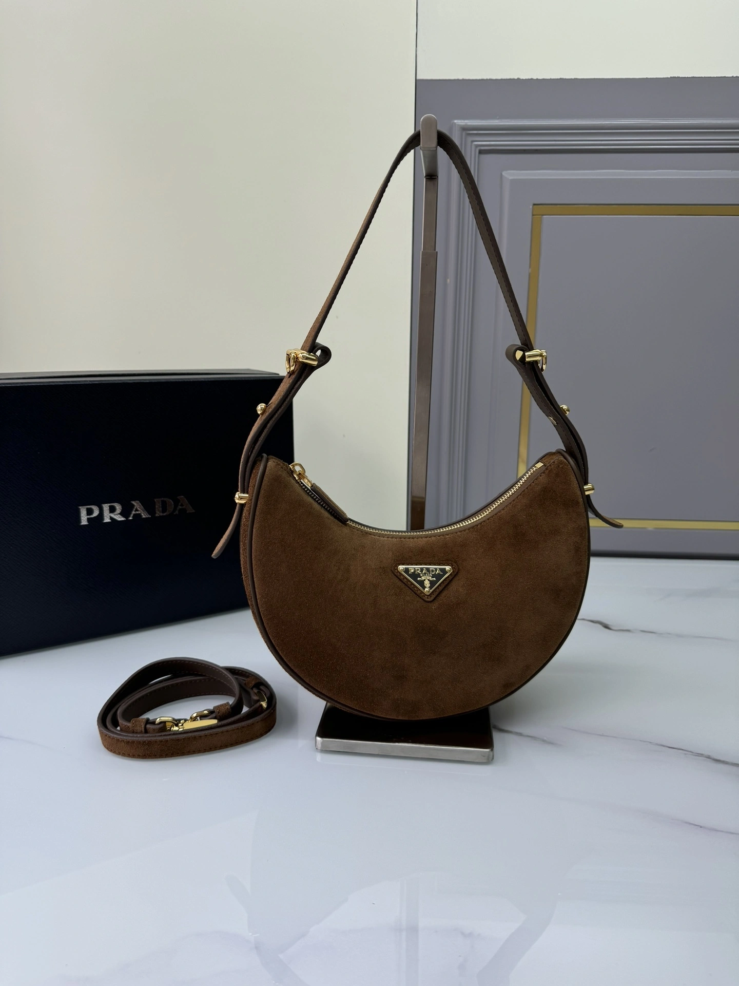 MOMO-- Pr141 1BC194_2C4S_F0324_V_OOO high quality version Calfskin sheepskin item:D-B000K1909