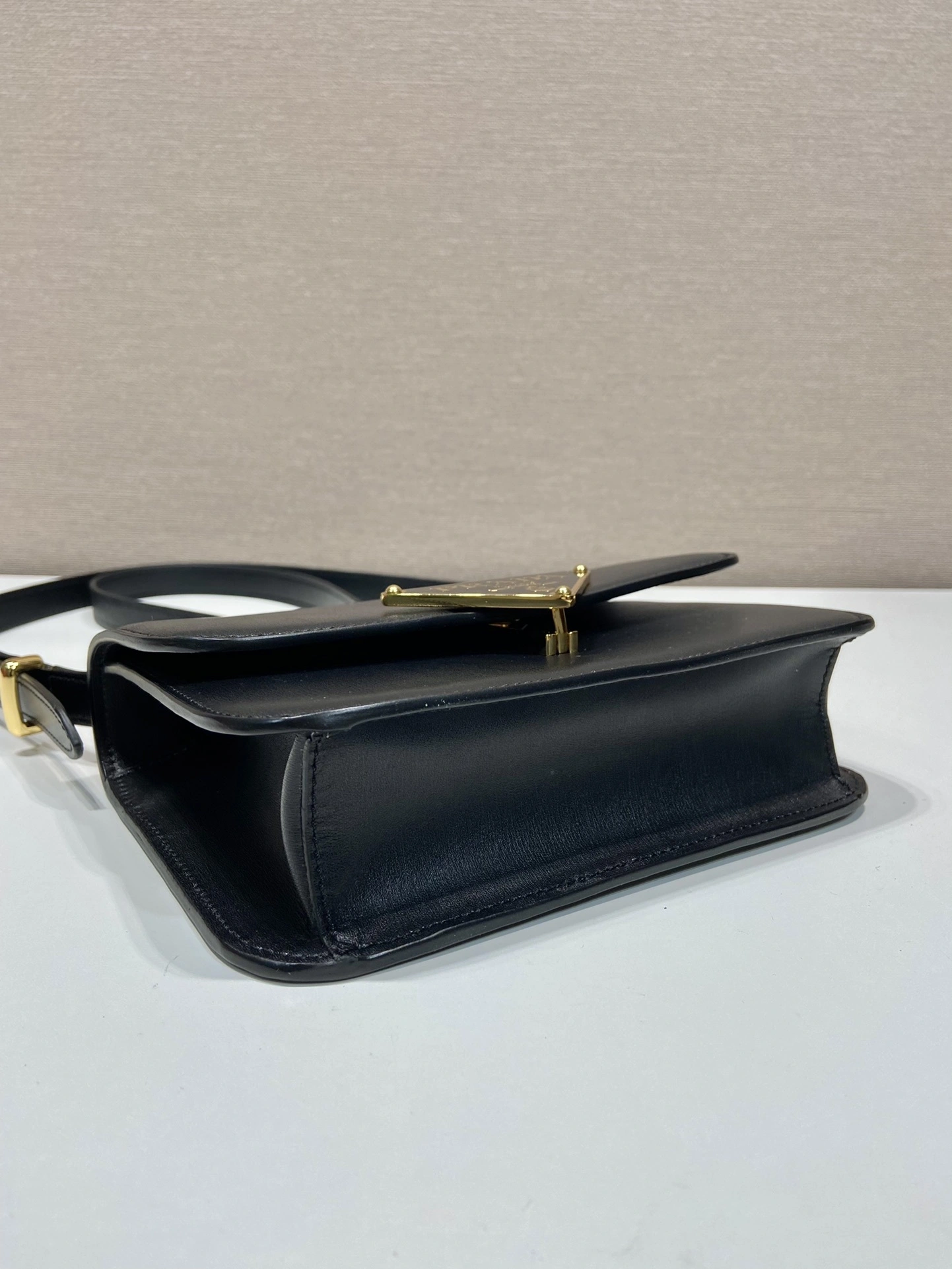 &MOMO-- Pr141 1BD340_2A3A_F0002_V_UTO waxed skin cowhide high quality version item:D-B000K2248