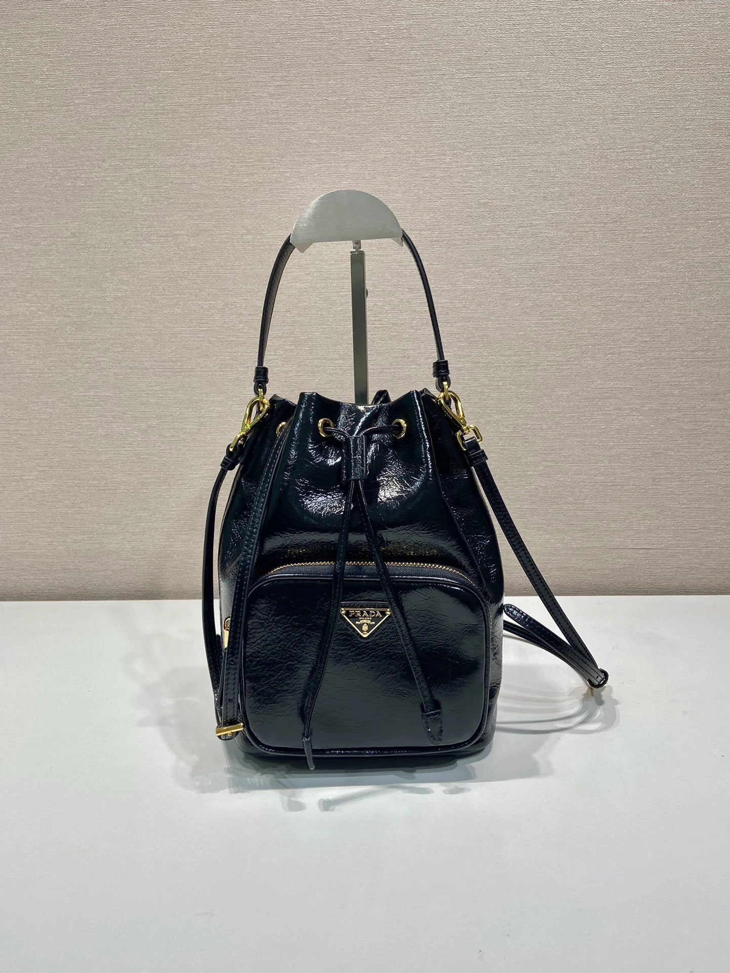 MOMO-- Pr141 1BH038_2DNT_F0002_V_UOM high quality version waxed skin cowhide item:D-B000K2025